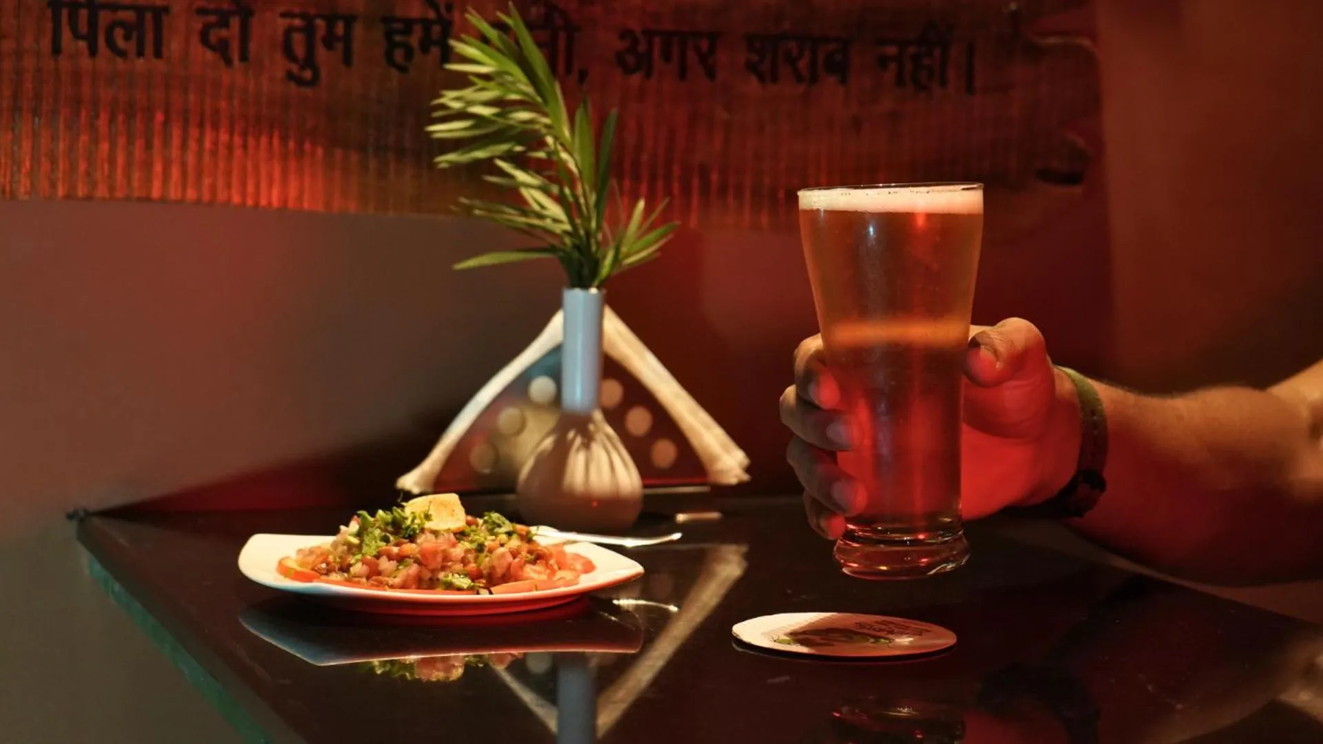 Lounge or bar in Tathastu Bandhavgarh