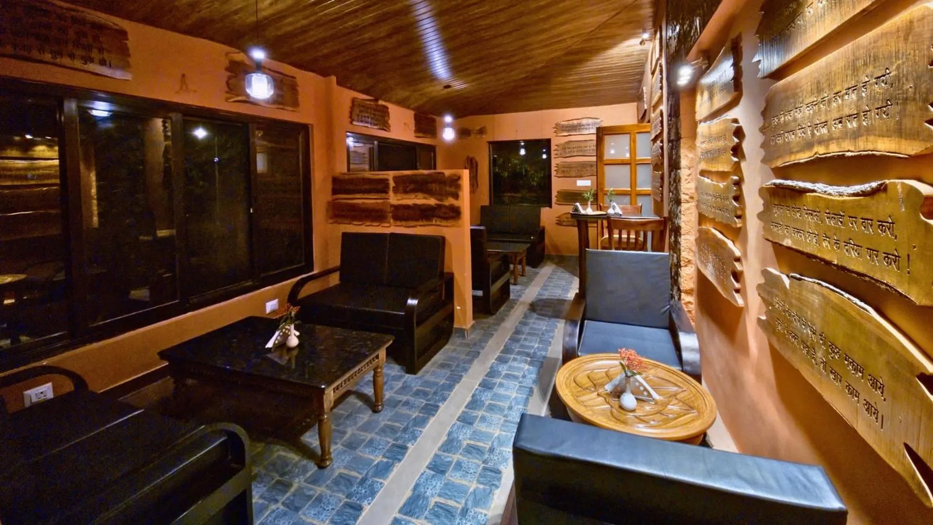 Restaurant/places to eat in Tathastu Bandhavgarh