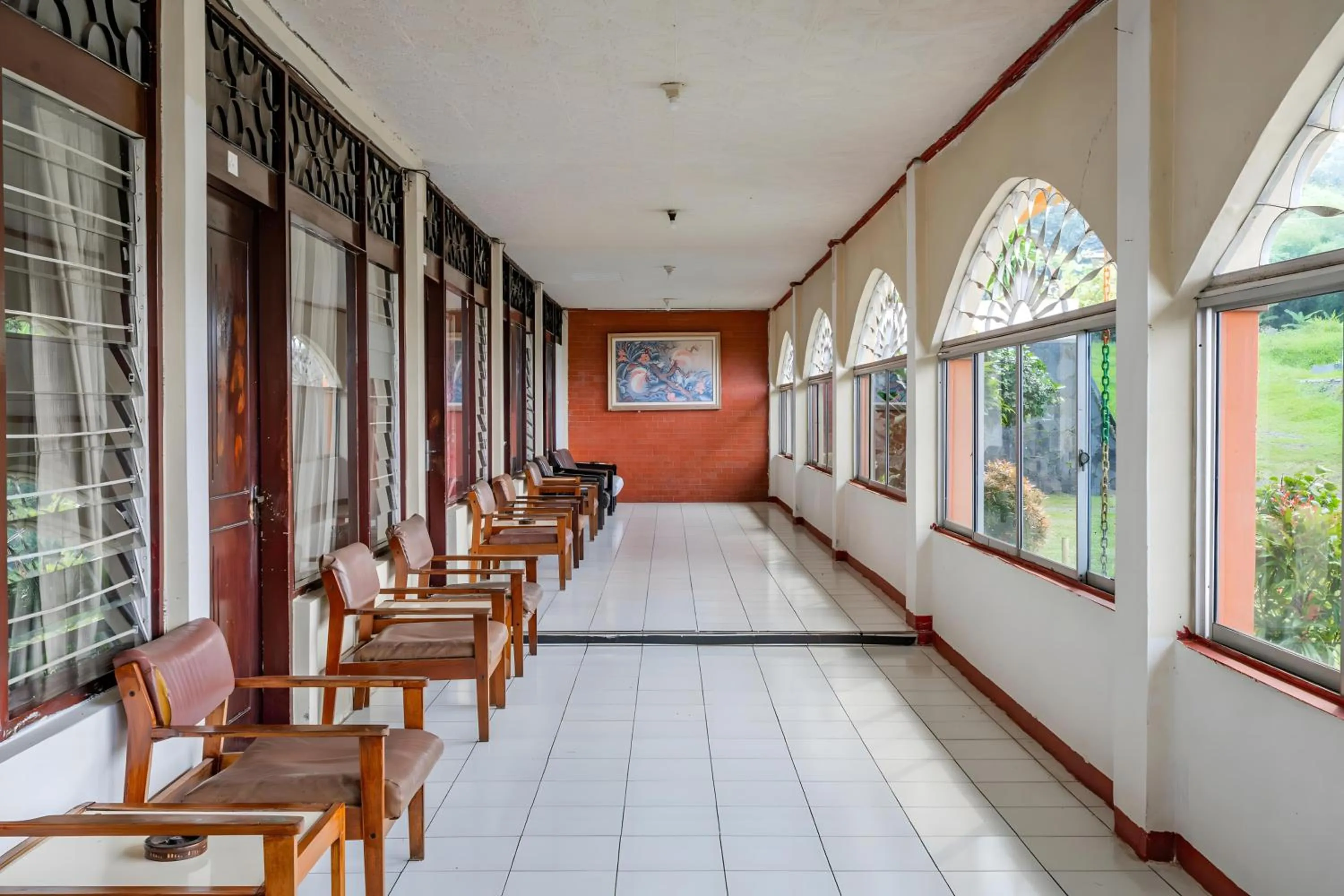 Lobby or reception in Capital O 93733 Hotel Linggarjati Kuningan