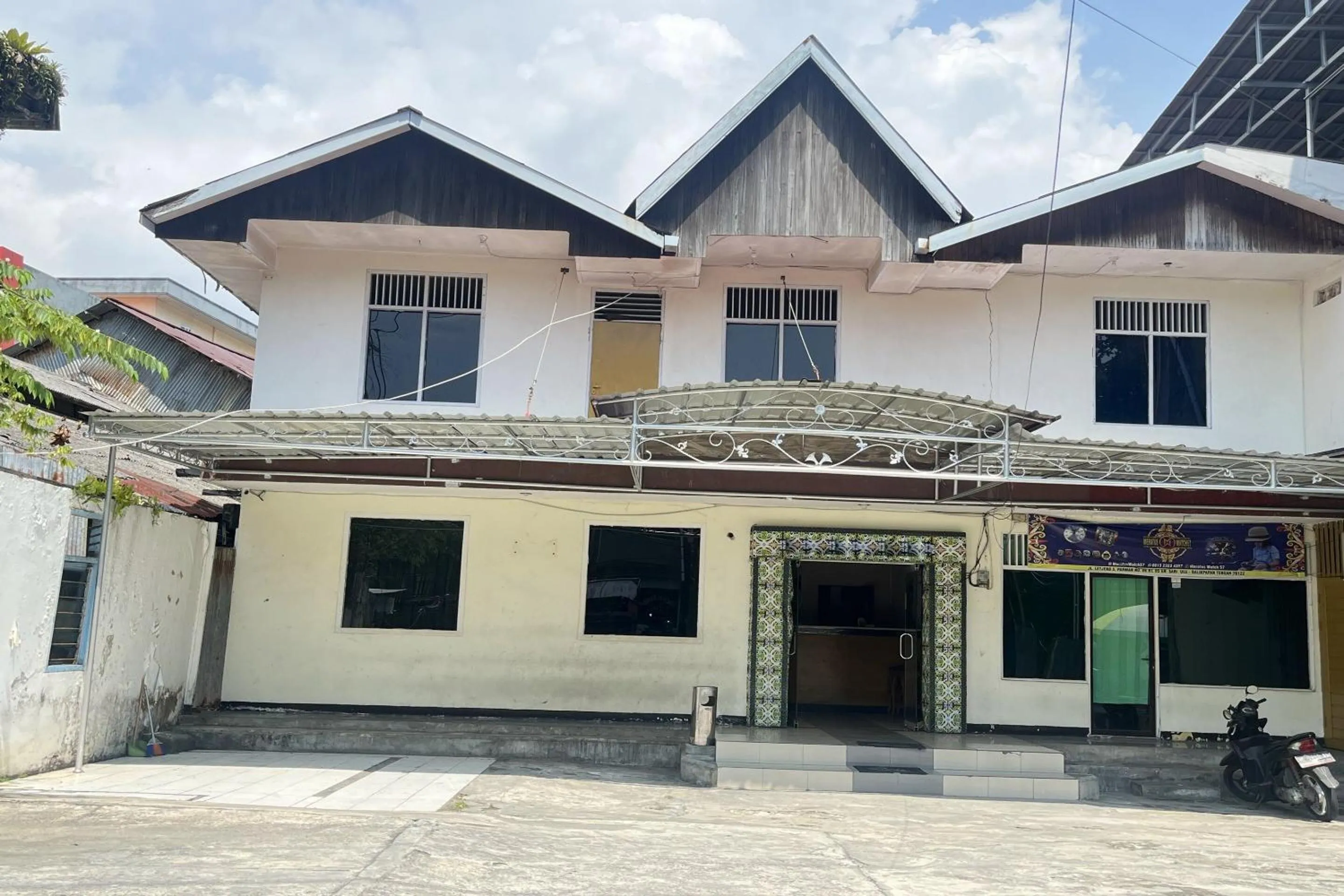 Facade/entrance in Hotel O Aglo Homestay NearYani Heahlerr