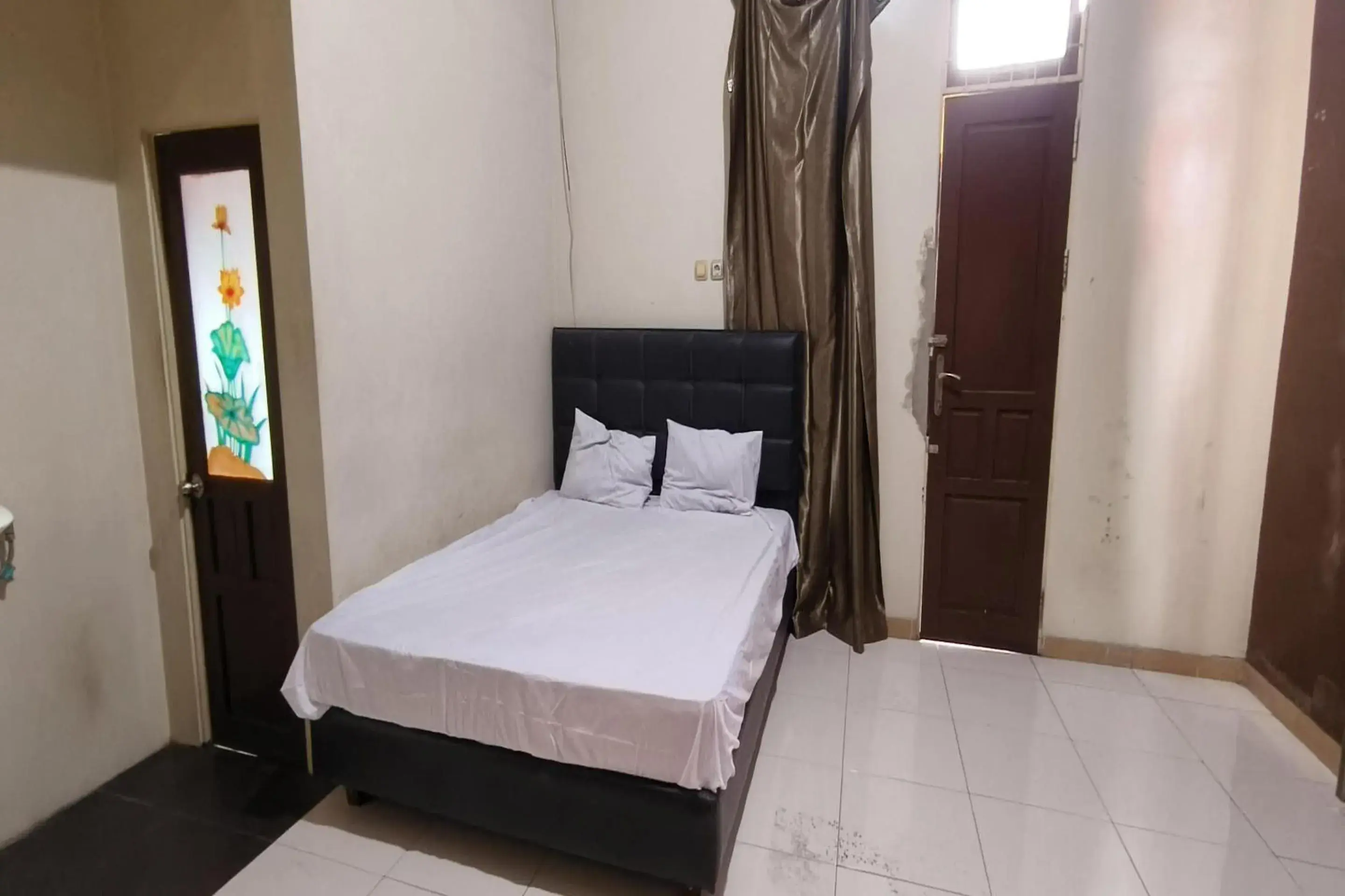 Standard Double Room in Hotel O Aglo Homestay NearYani Heahlerr Standard Double Room in Hotel O Aglo Homestay NearYani Heahlerr