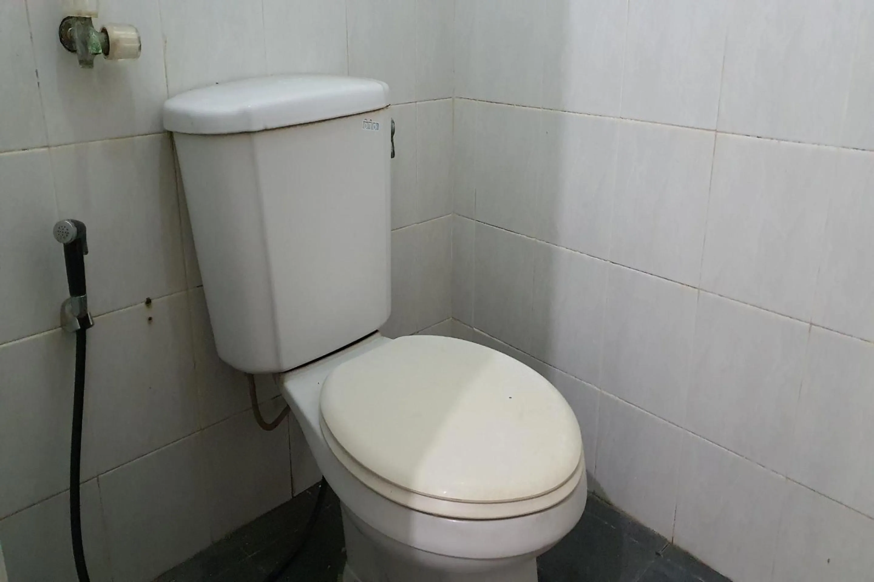 Bathroom in Hotel O Aglo Homestay NearYani Heahlerr