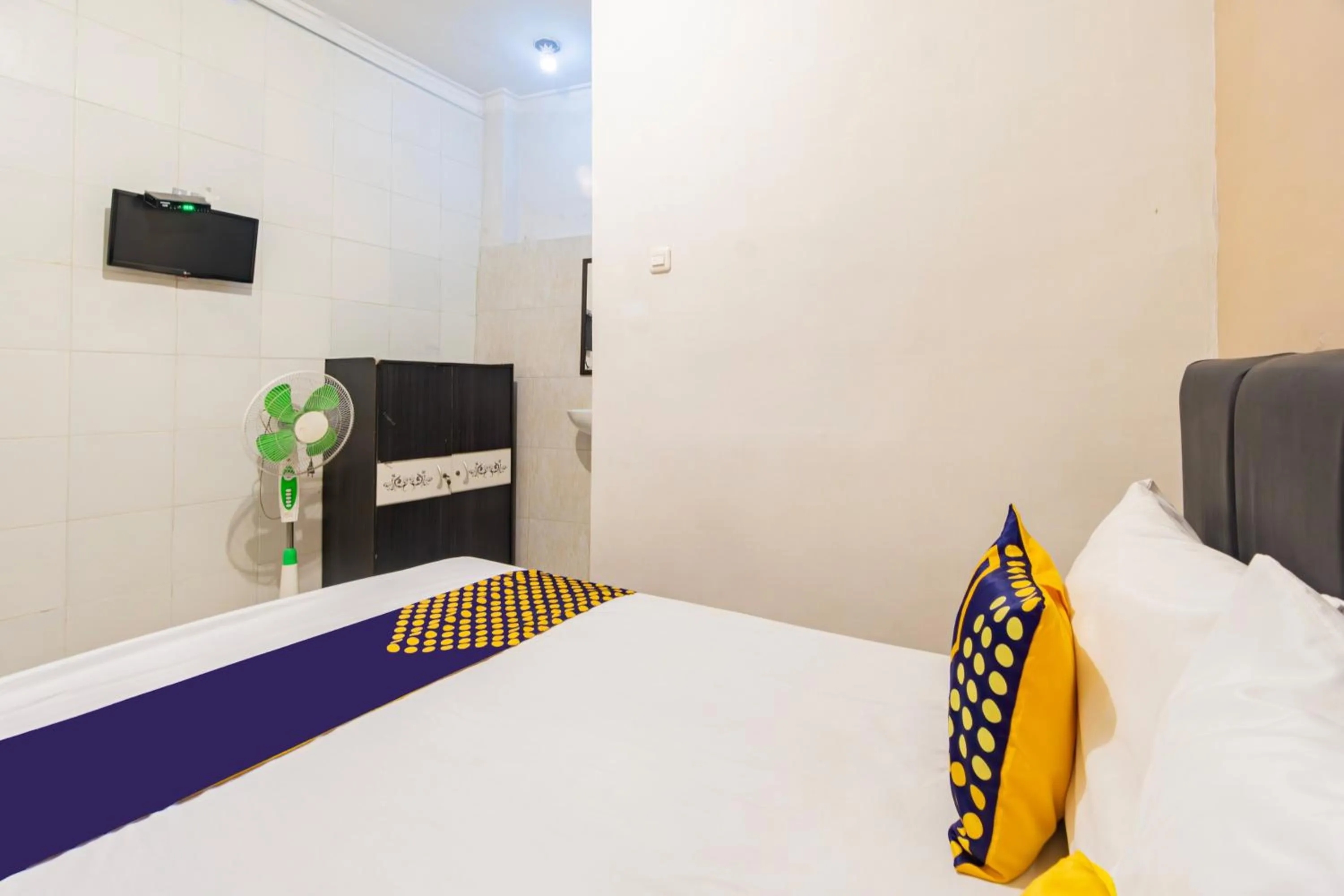 Bedroom, Bed in Hotel O Siwalanpanji Homestay Syariah