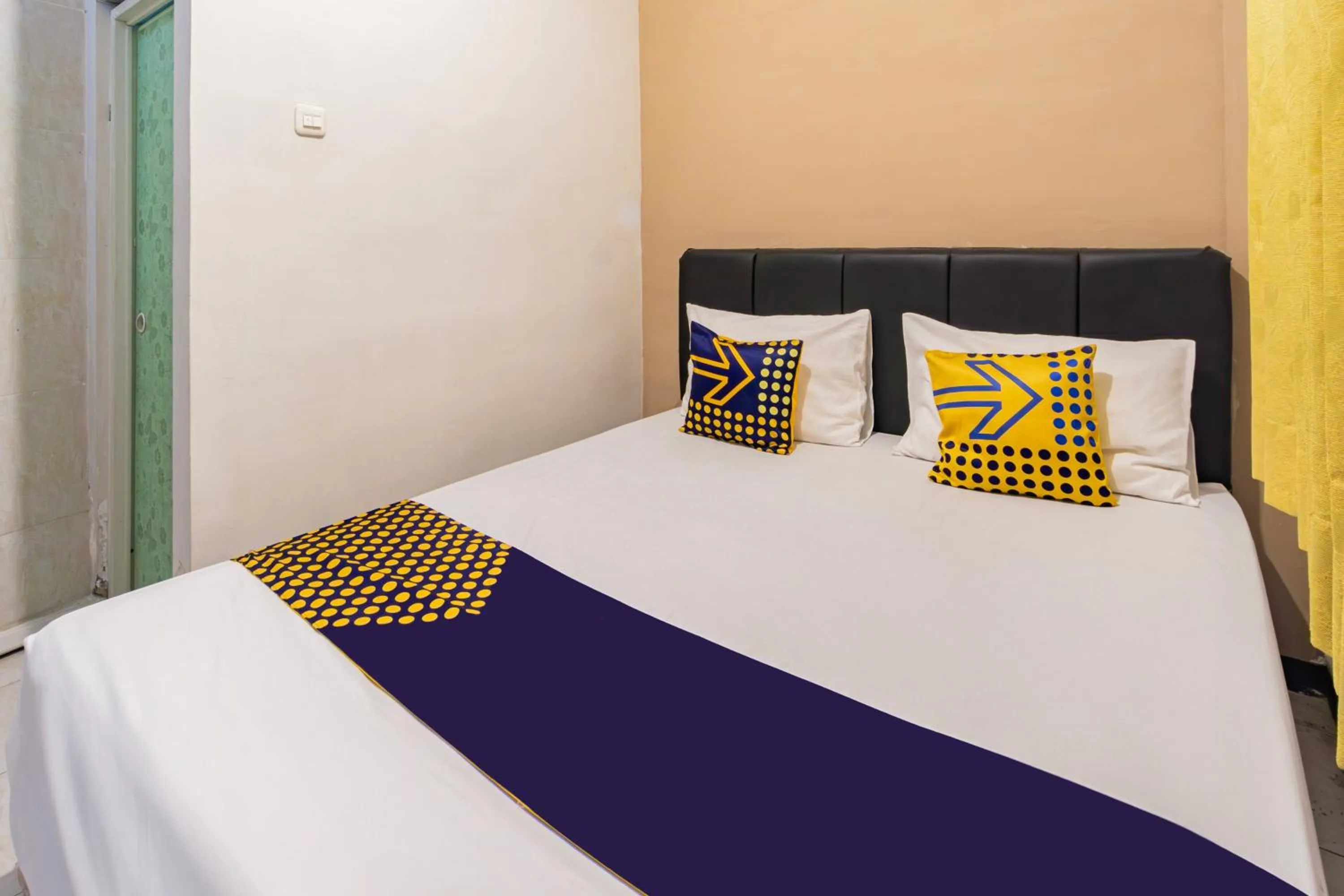 Bedroom, Bed in Hotel O Siwalanpanji Homestay Syariah