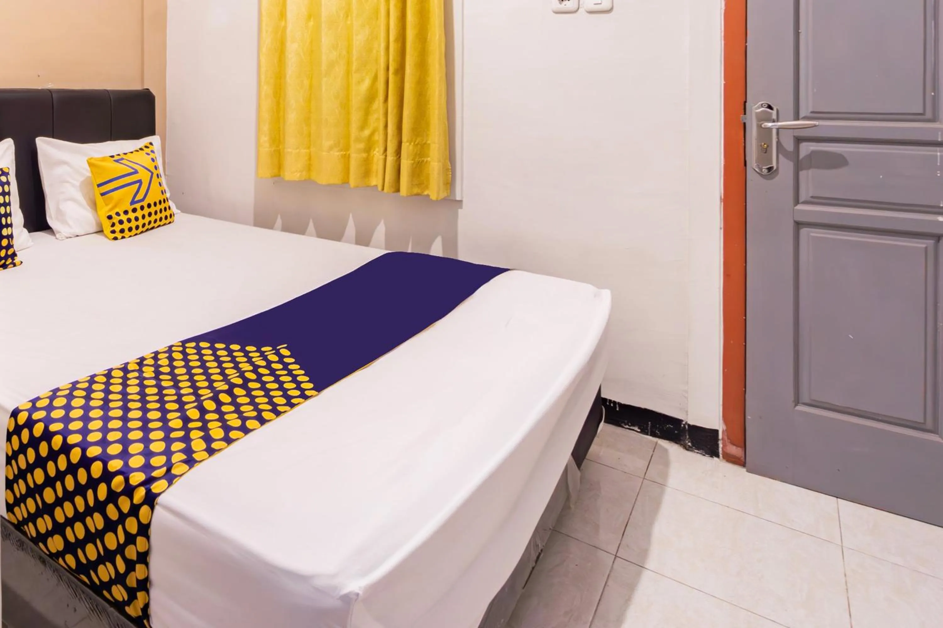 Bedroom, Bed in Hotel O Siwalanpanji Homestay Syariah