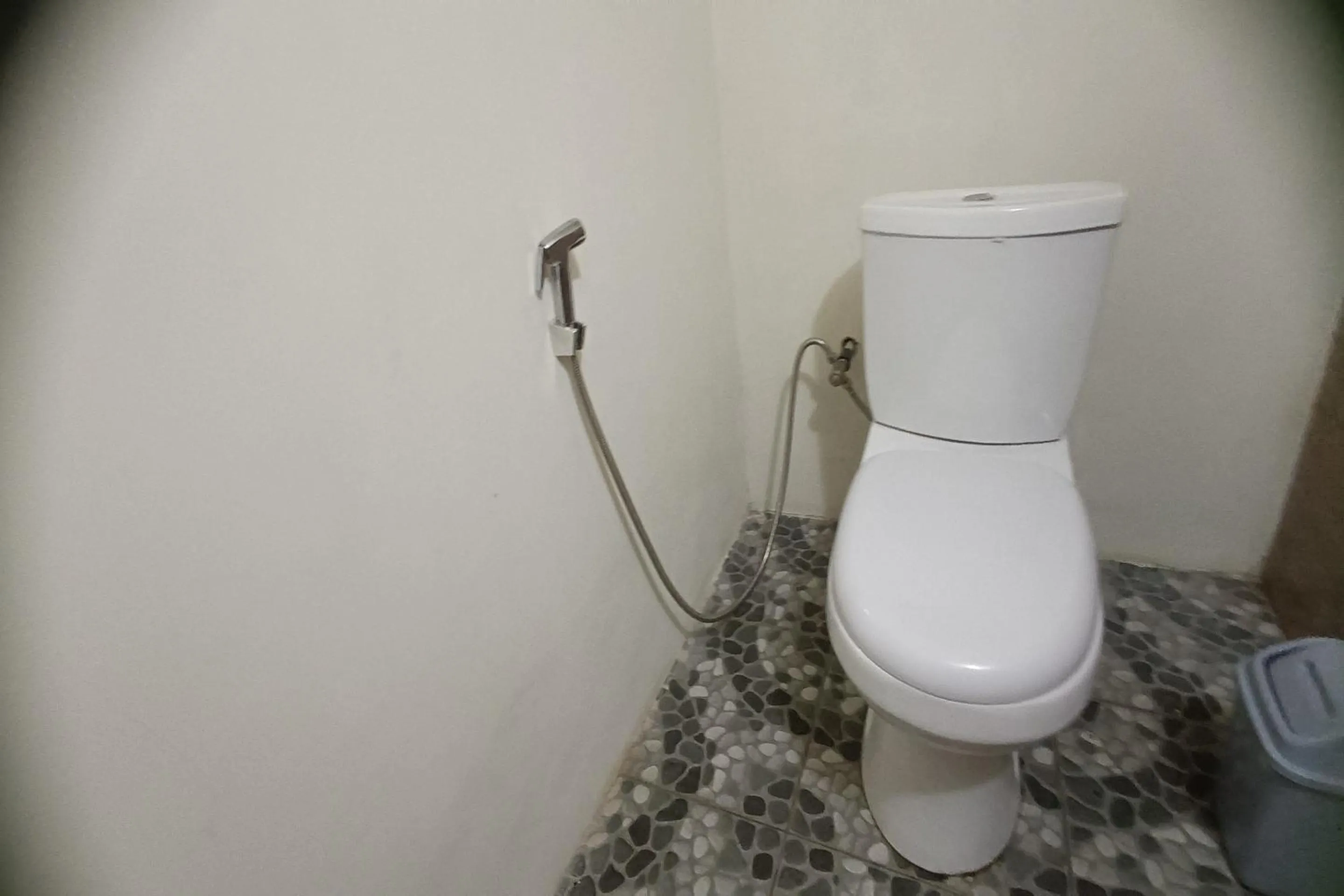 Bathroom in OYO 93766 Bunga Homestay Near Taman Lembah