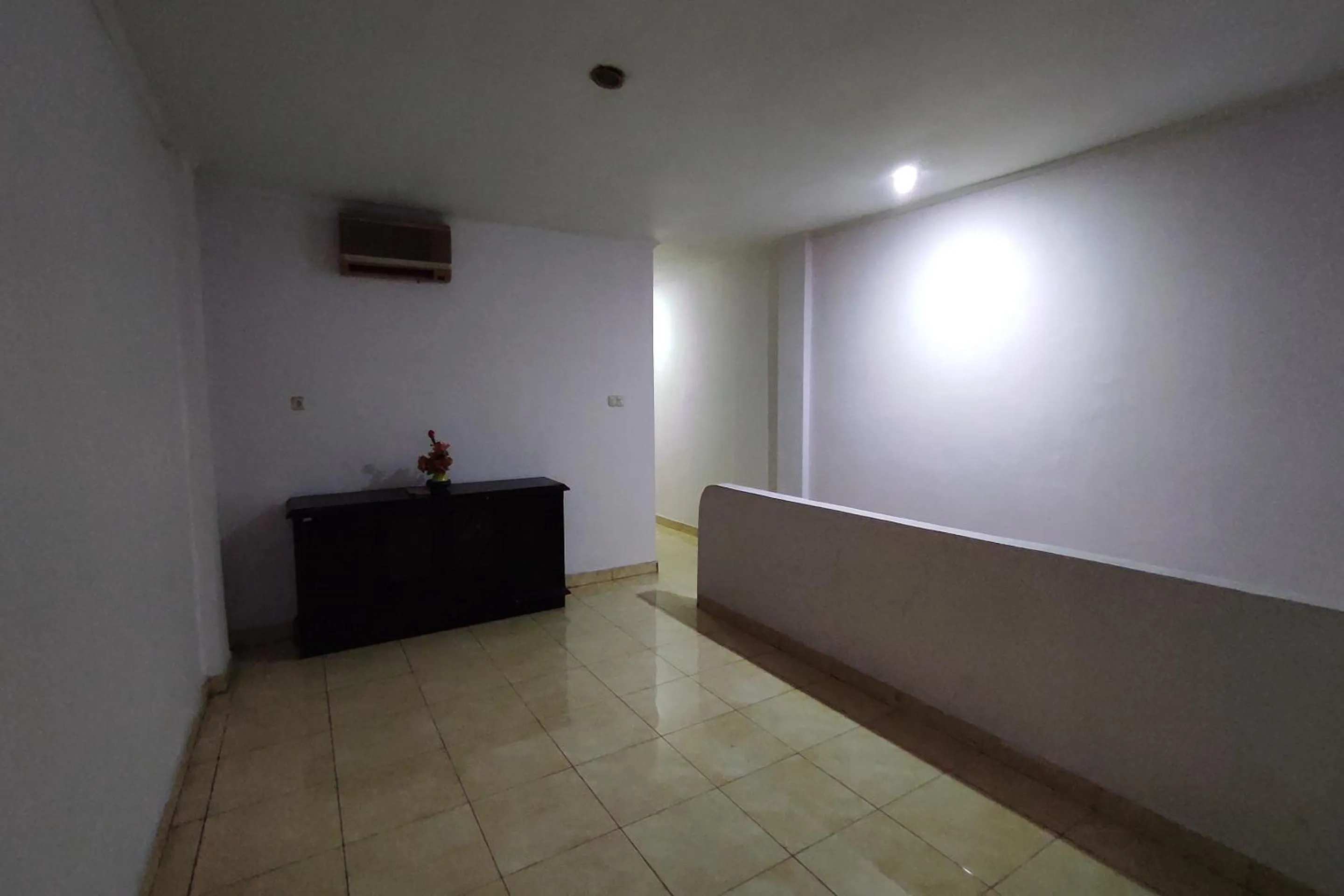 Lobby or reception in Hotel O Setia Budi Guest House 1