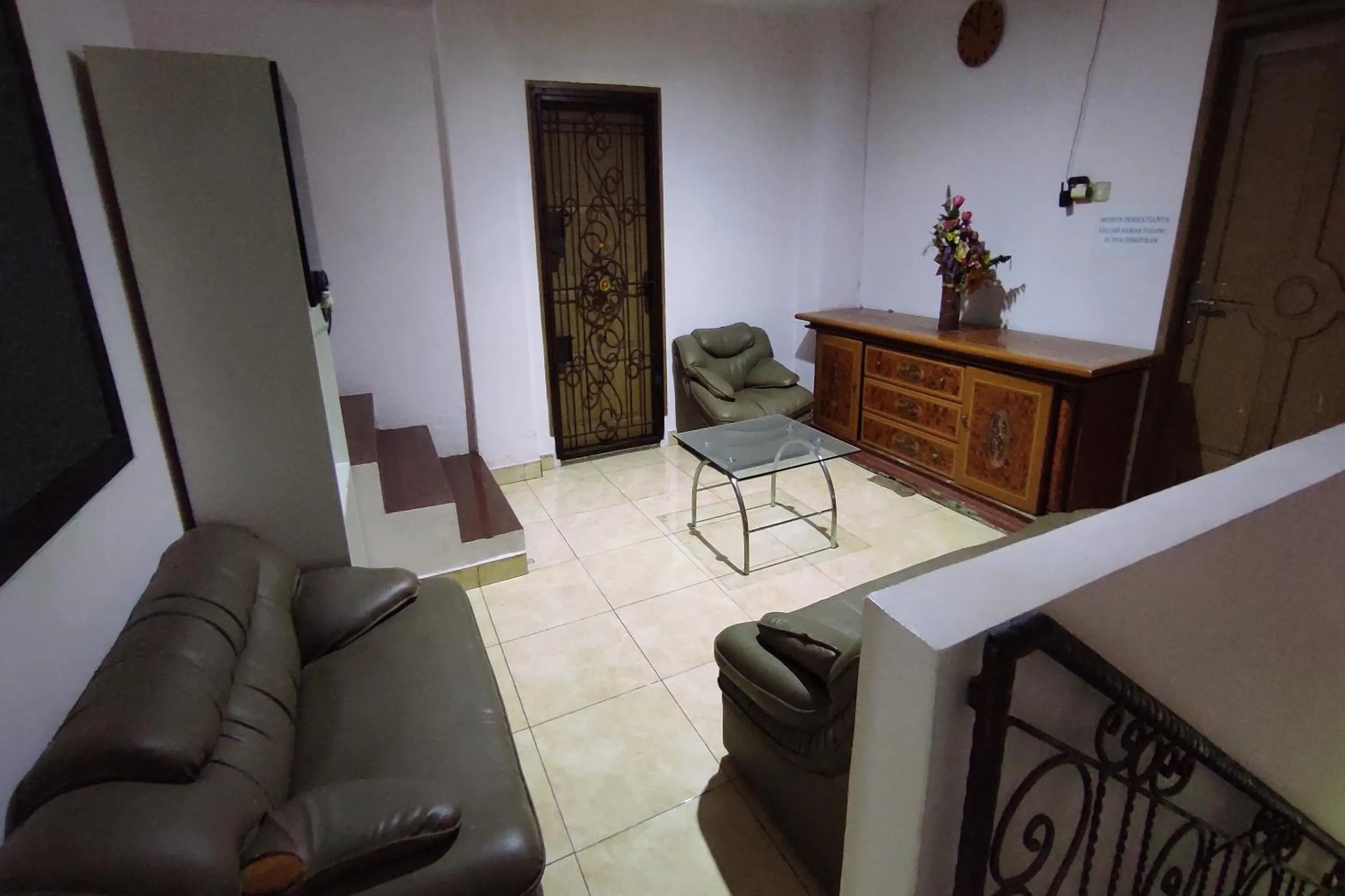 Lobby or reception in Hotel O Setia Budi Guest House 1