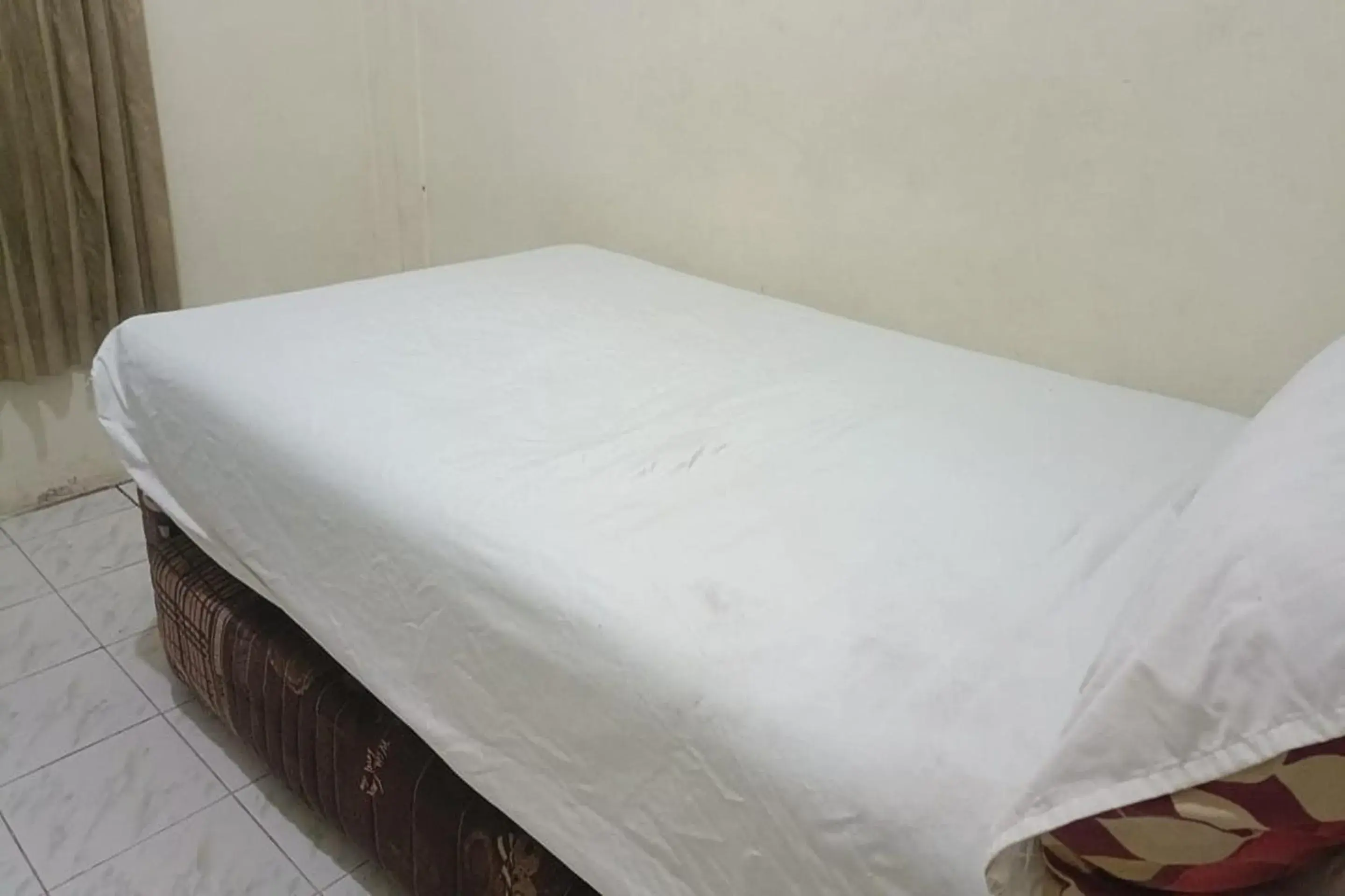 Standard Single Room - single occupancy in Hotel O Setia Budi Guest House 2 Standard Single Room - single occupancy in Hotel O Setia Budi Guest House 2