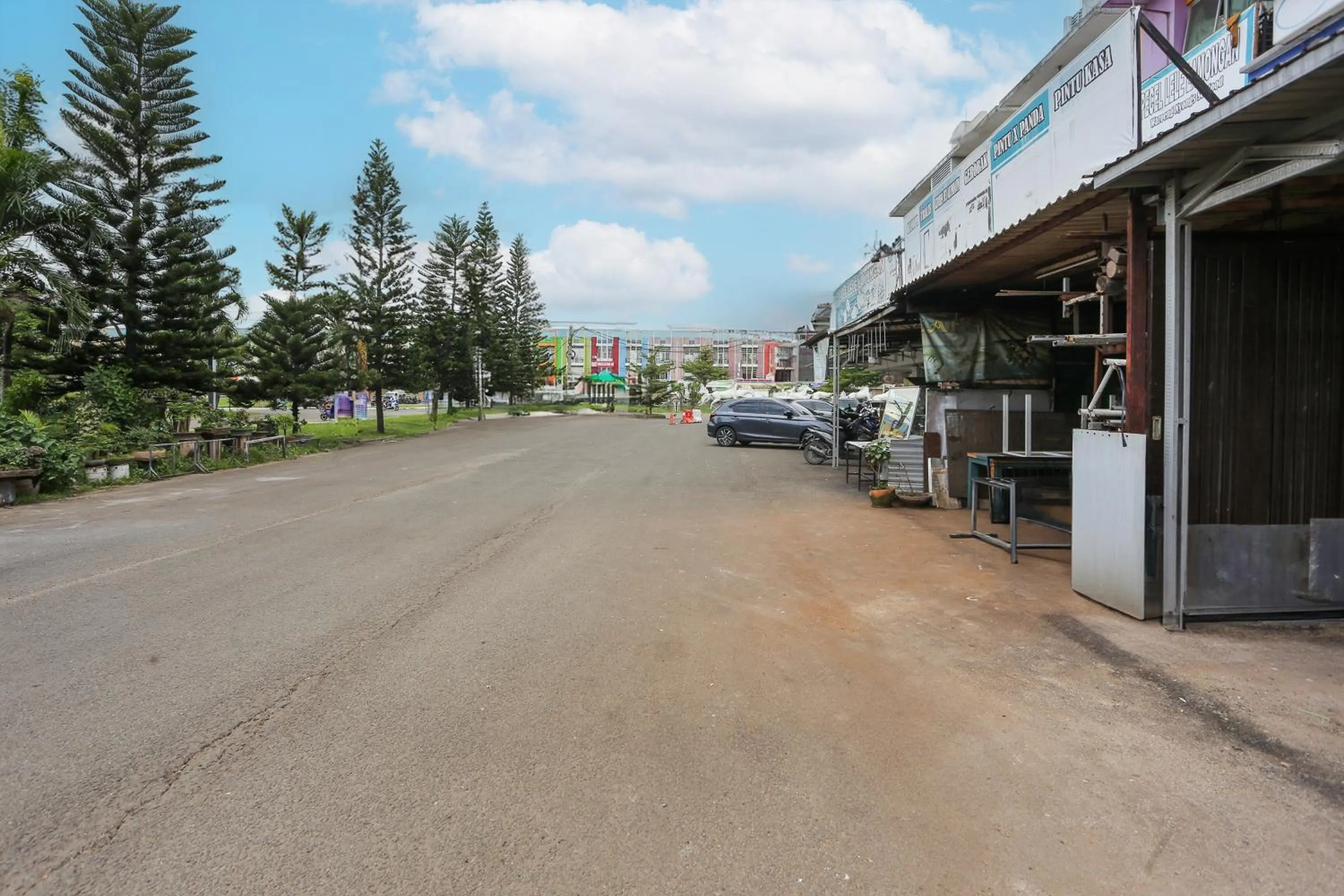 Facade/entrance in Hotel O Iconiq Rooms