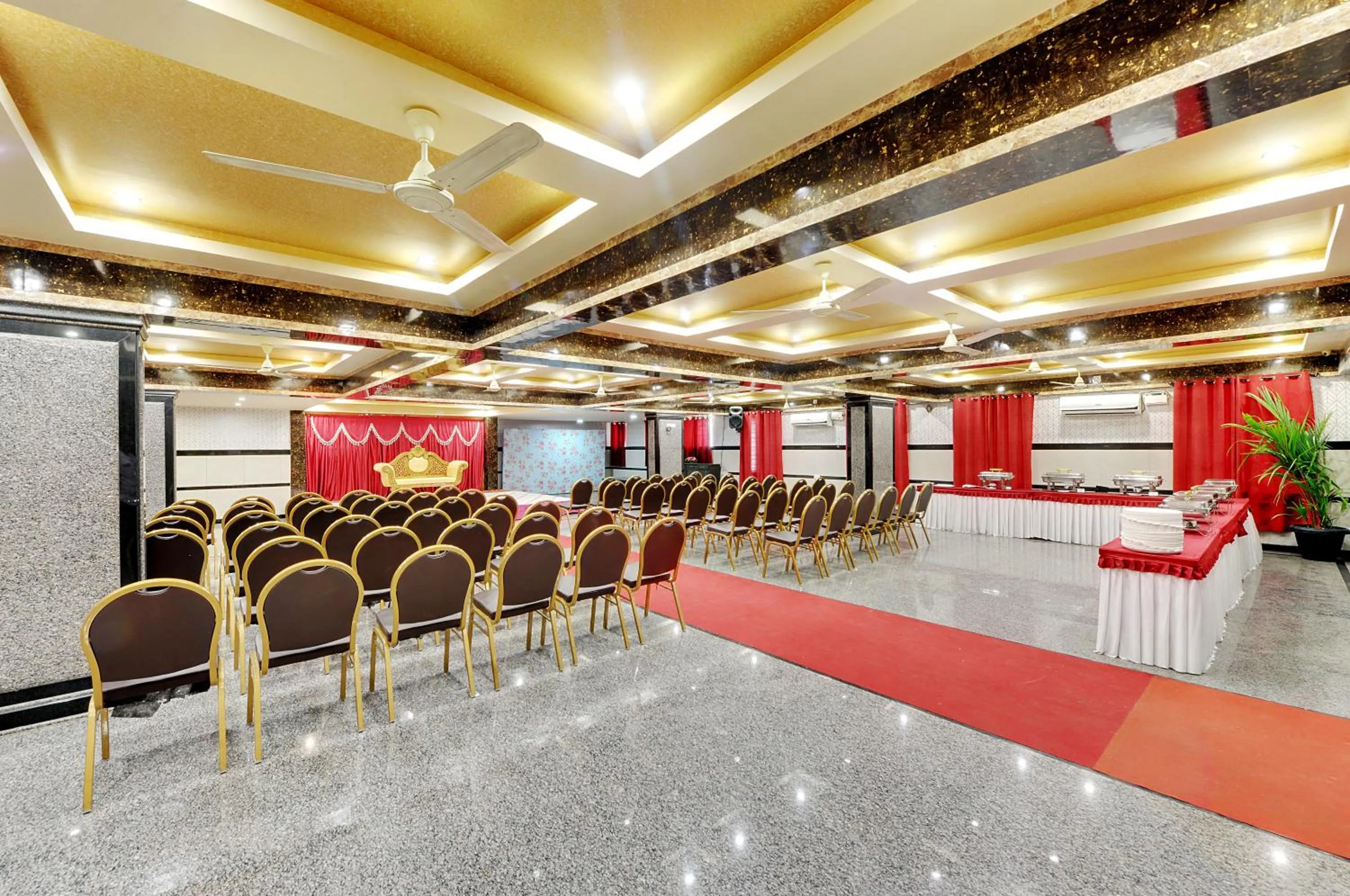 Banquet/Function facilities in Hotel Vista Suites, Bangalore