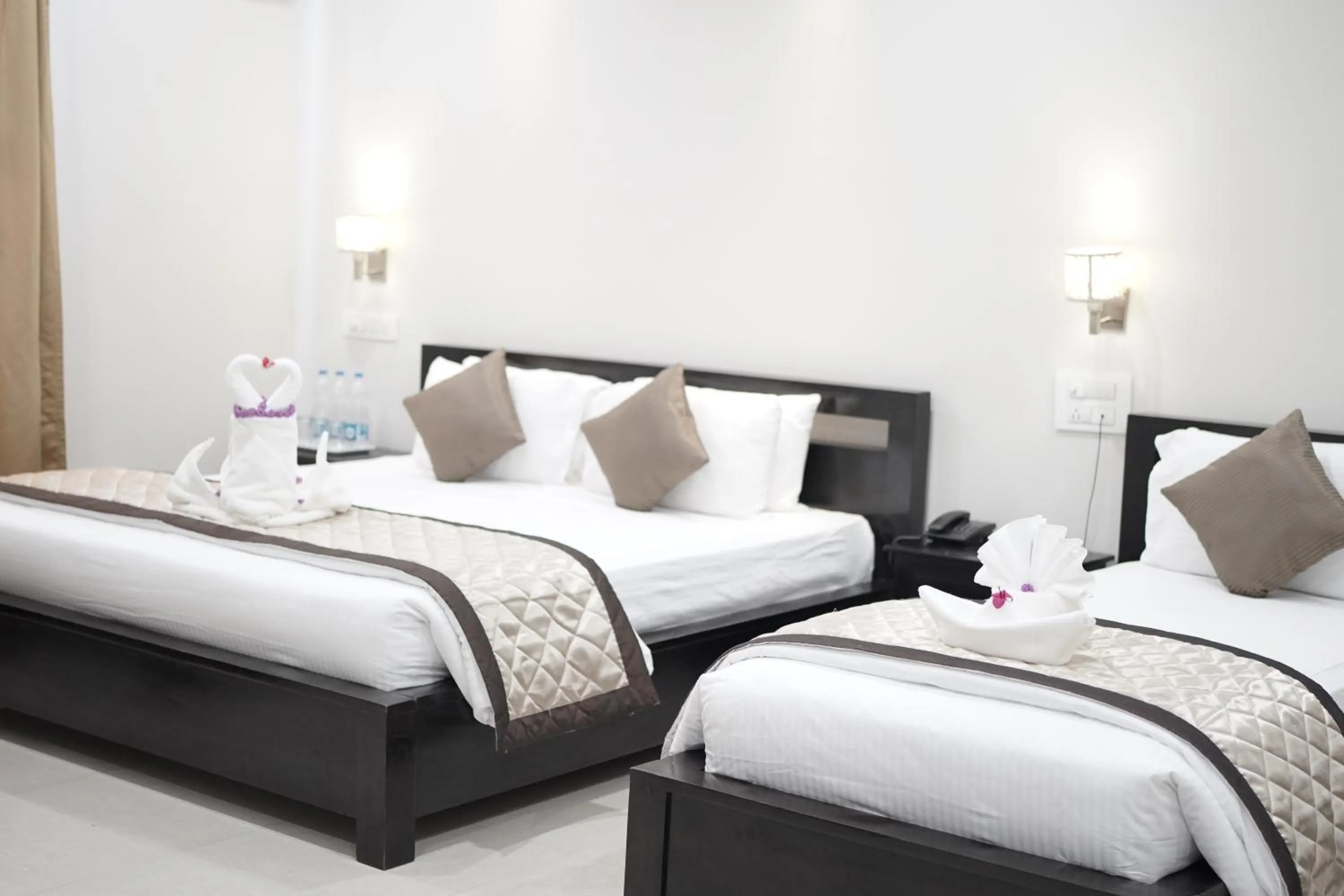 Deluxe Room - single occupancy in Hotel Vista Suites, Bangalore
