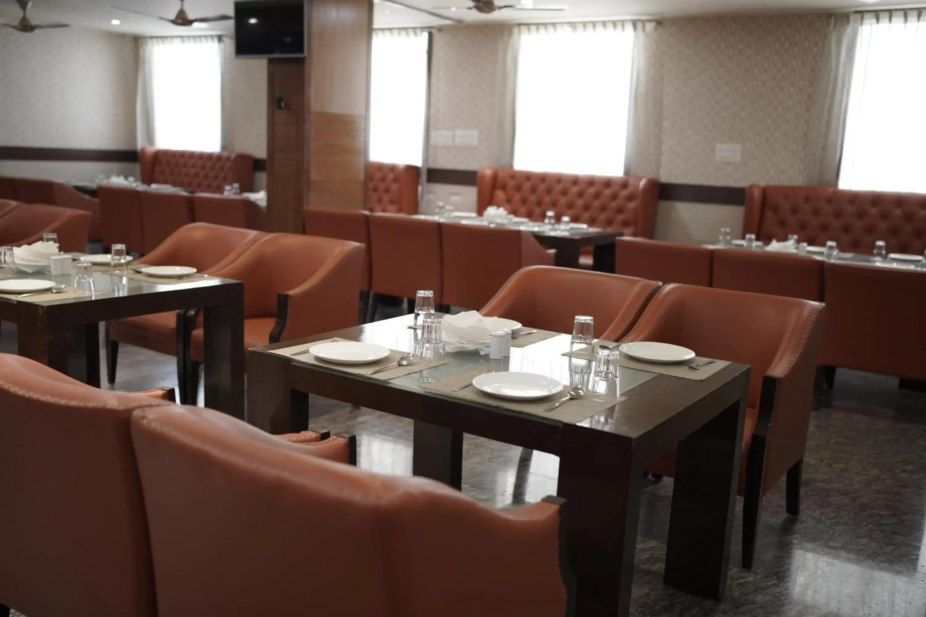 Restaurant/places to eat in Hotel Vista Suites, Bangalore Restaurant/places to eat in Hotel Vista Suites, Bangalore