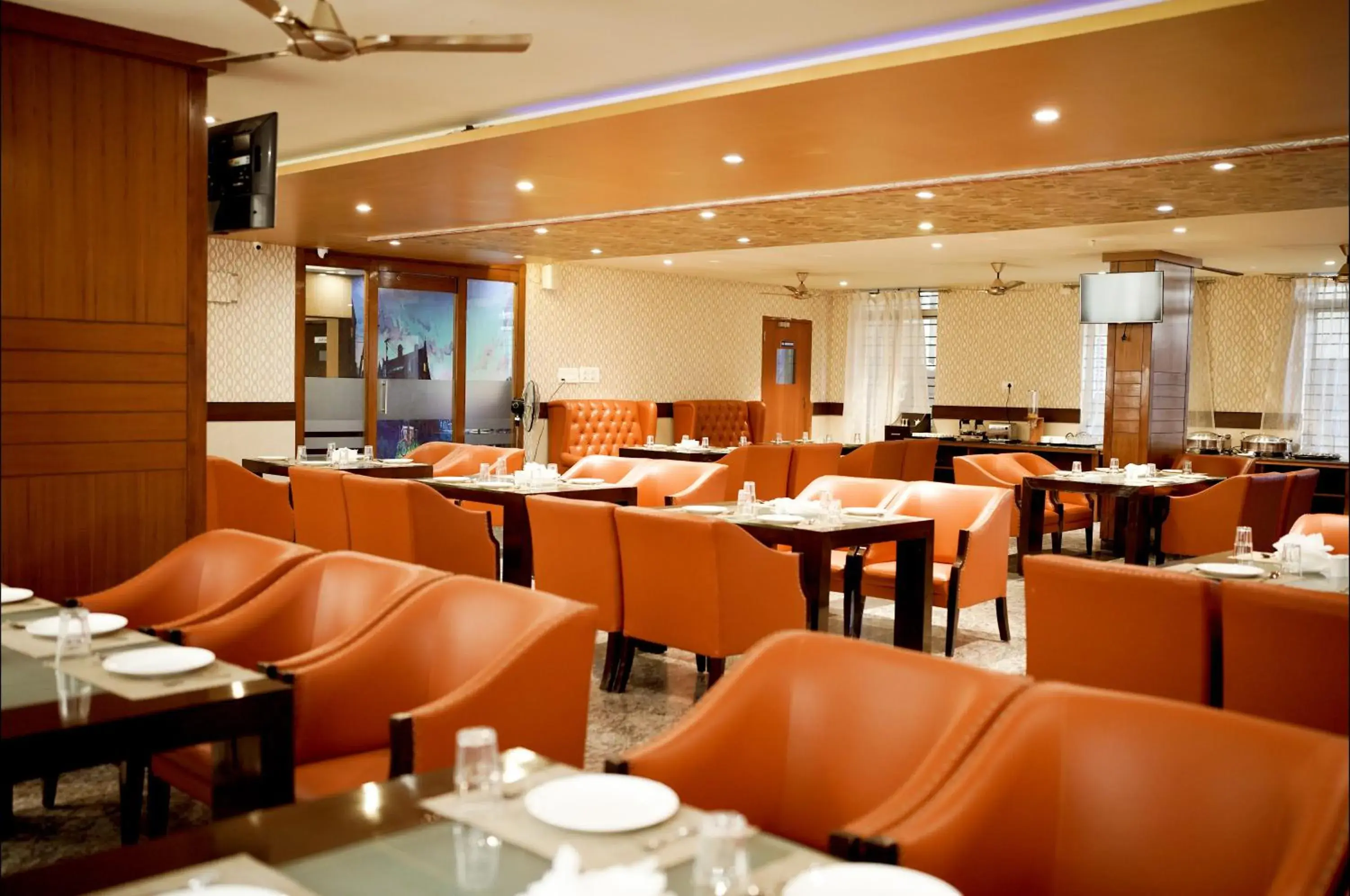 Restaurant/places to eat in Hotel Vista Suites, Bangalore Restaurant/places to eat in Hotel Vista Suites, Bangalore