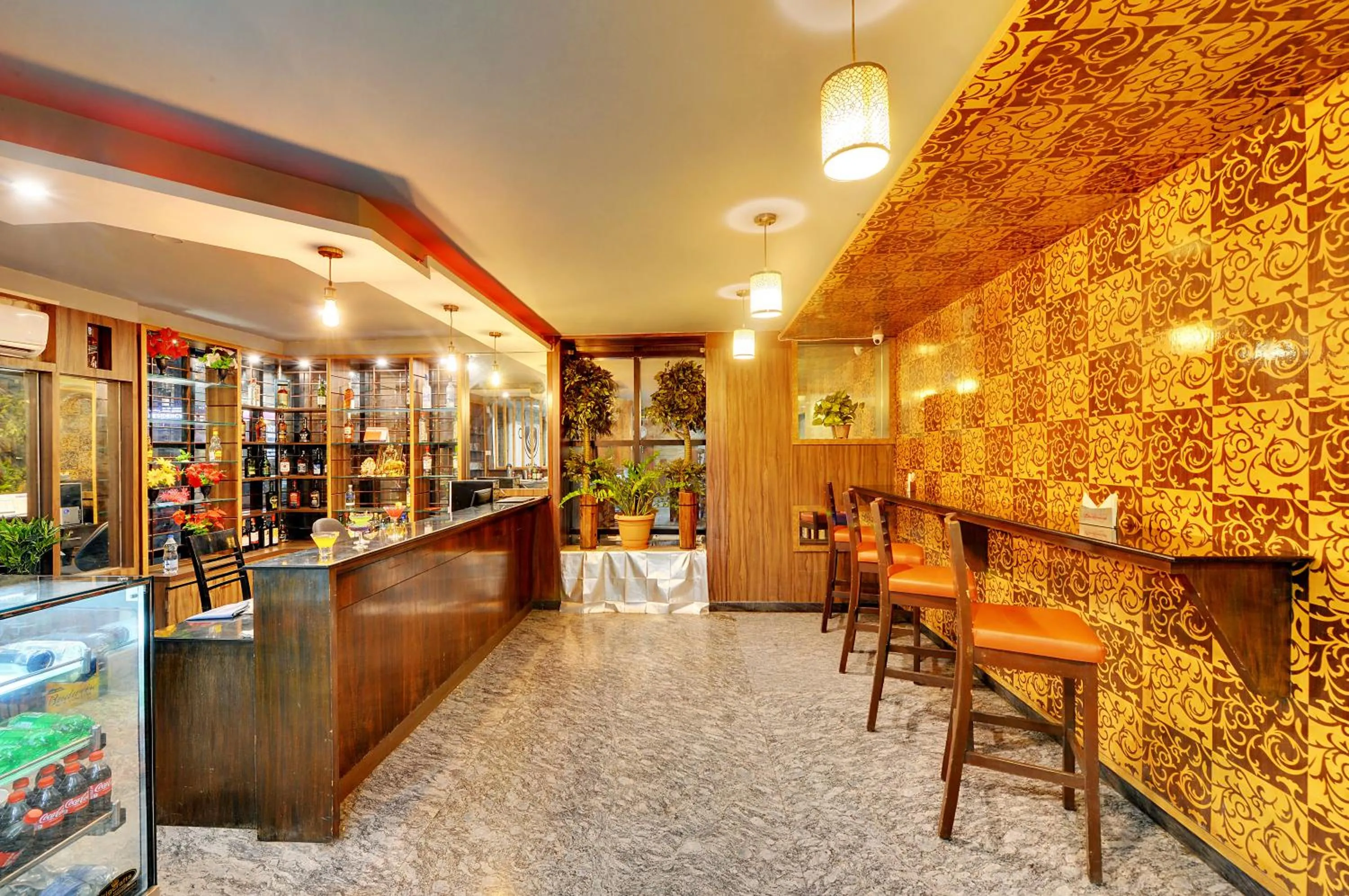 Restaurant/places to eat in Hotel Vista Suites, Bangalore