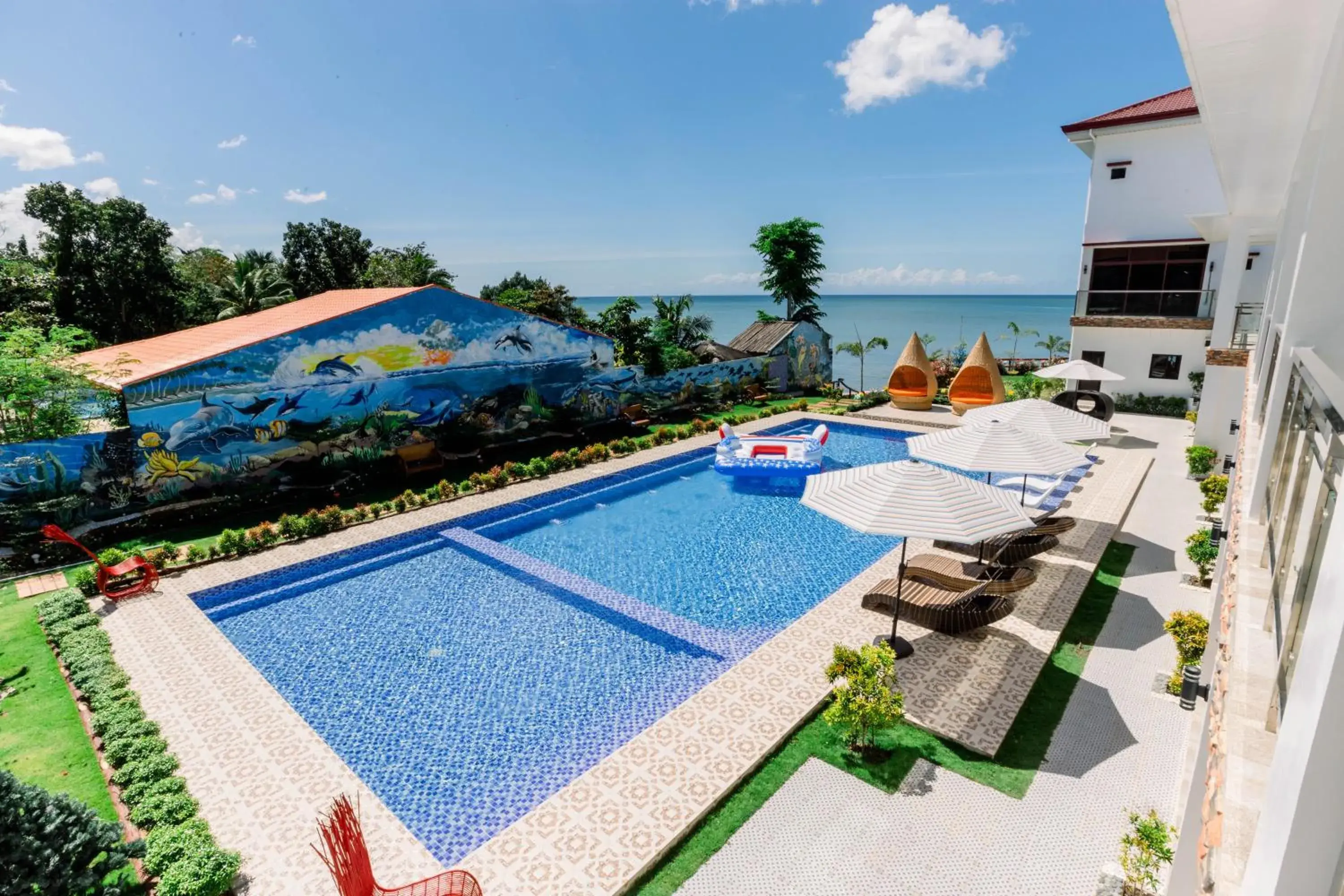 Pool view in Sonrisa Resort De Playa by Hiverooms Pool view in Sonrisa Resort De Playa by Hiverooms