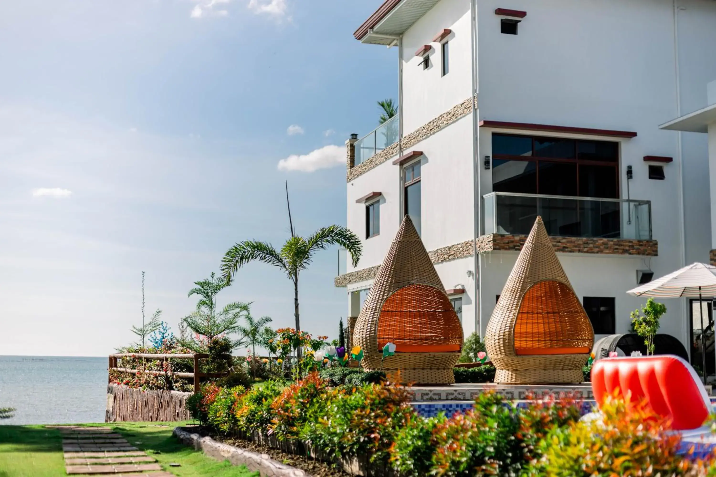 Property building in Sonrisa Resort De Playa by Hiverooms Property building in Sonrisa Resort De Playa by Hiverooms