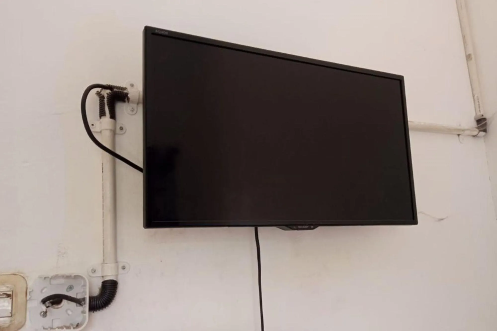 Photo of the whole room in Hotel O Aksana Homestay SyariahNearWonderland Trik Art