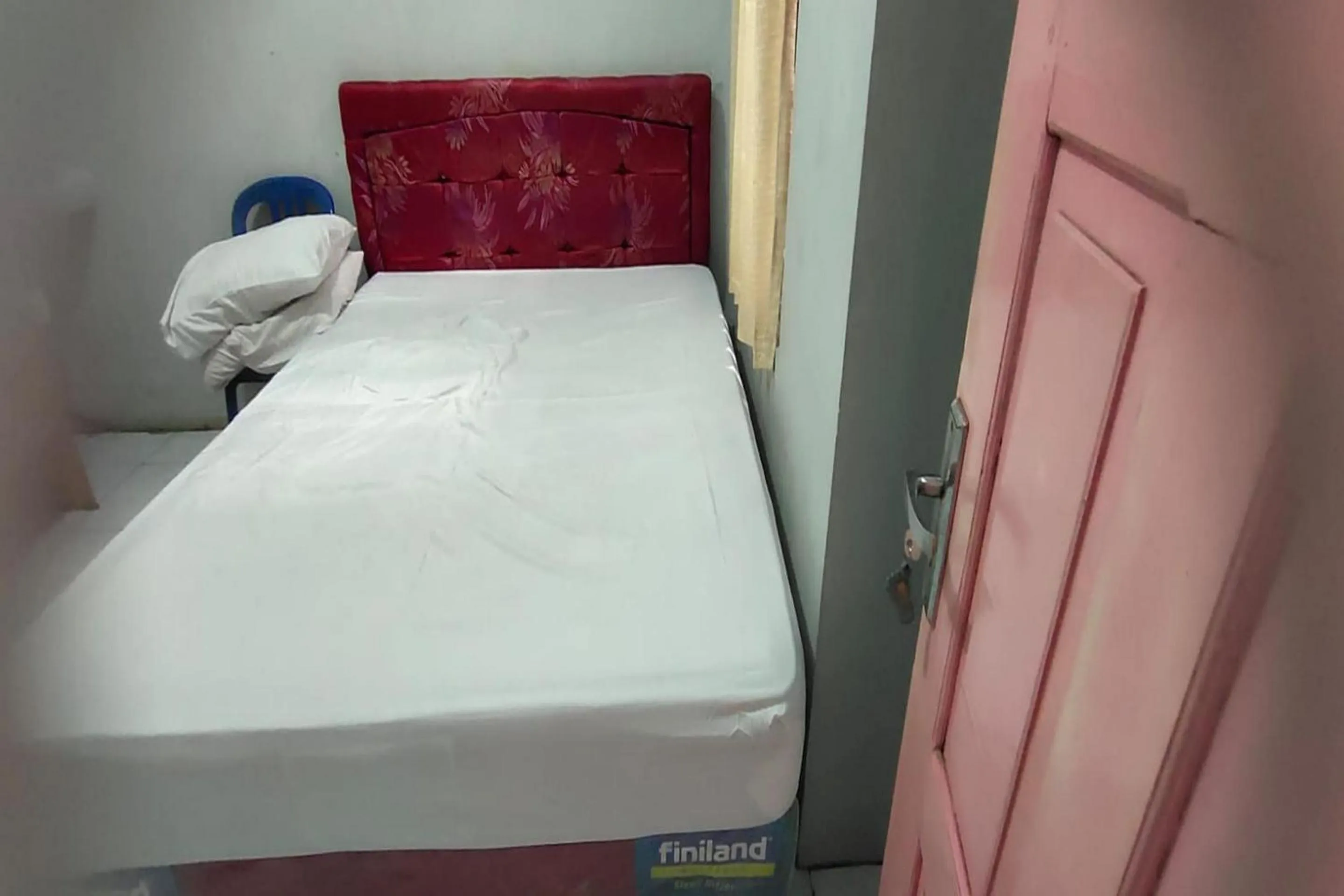 Bedroom, Bed in Hotel O Penginapan Naya Rita