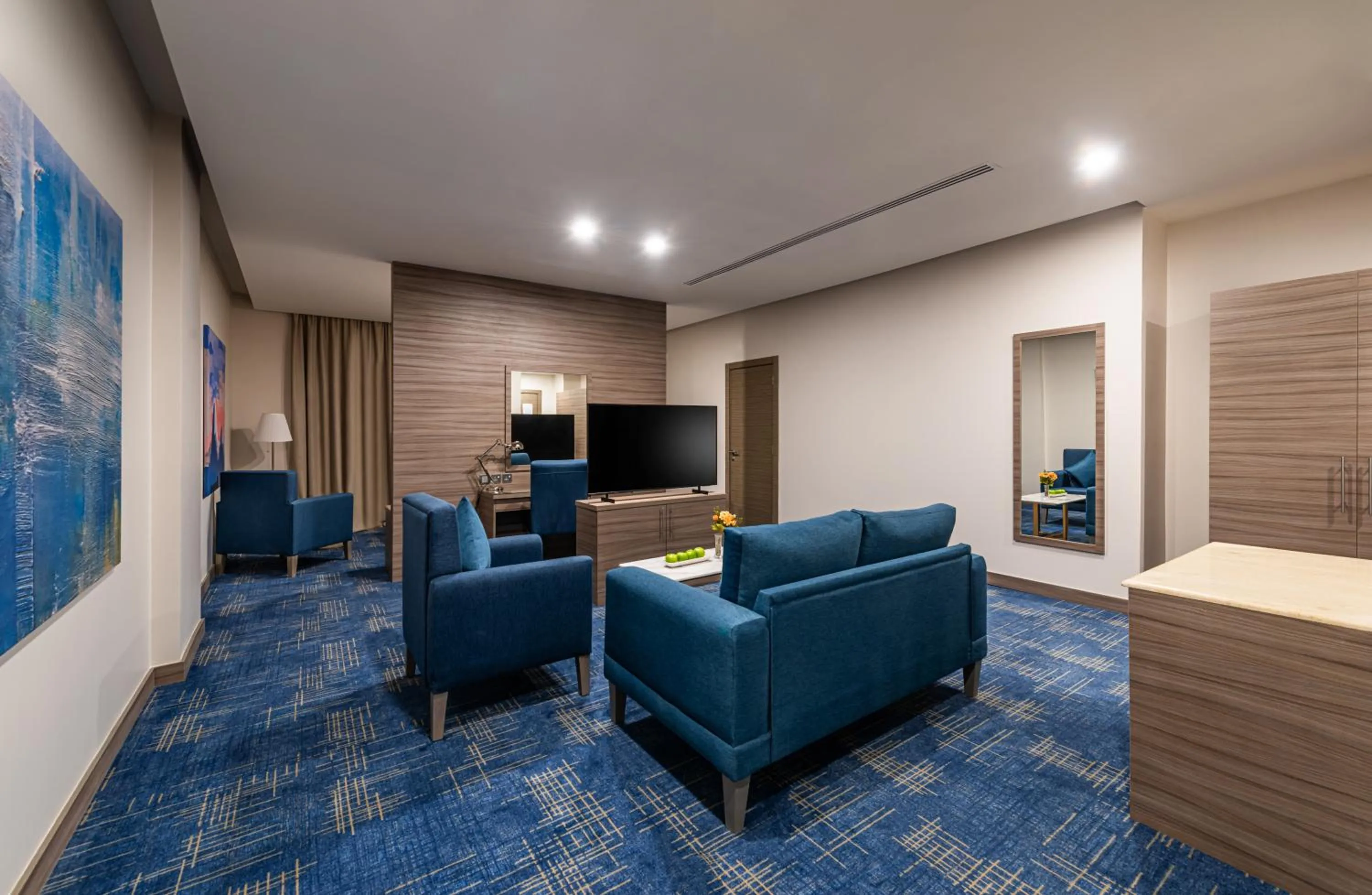 TV and multimedia in Best Western Plus Tabuk City Center