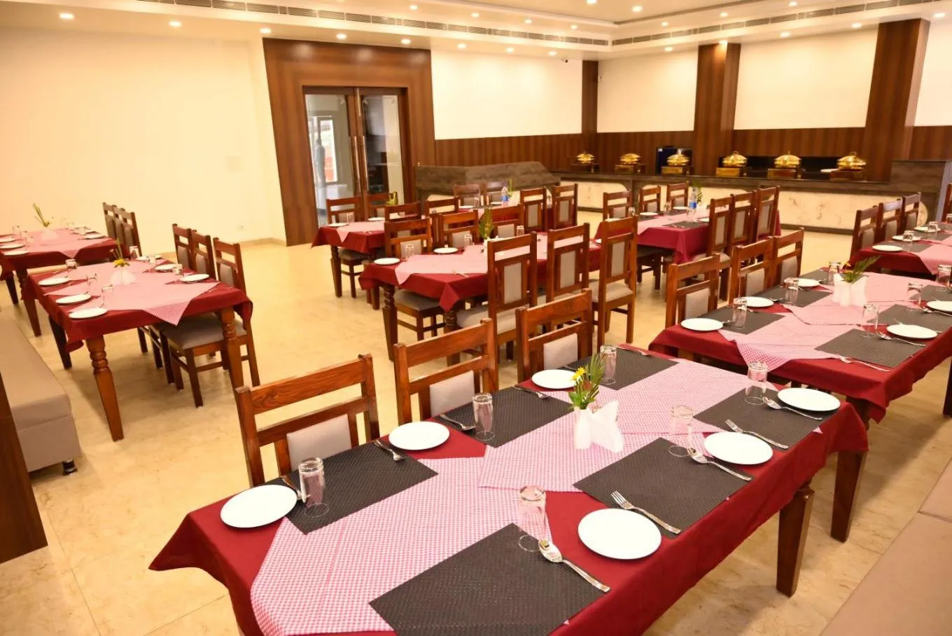 Restaurant/places to eat in DIVINE HOTEL AND RESORTS