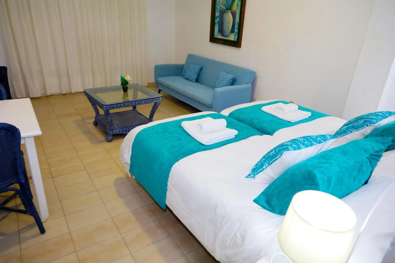 Photo of the whole room in Hotel Marazul