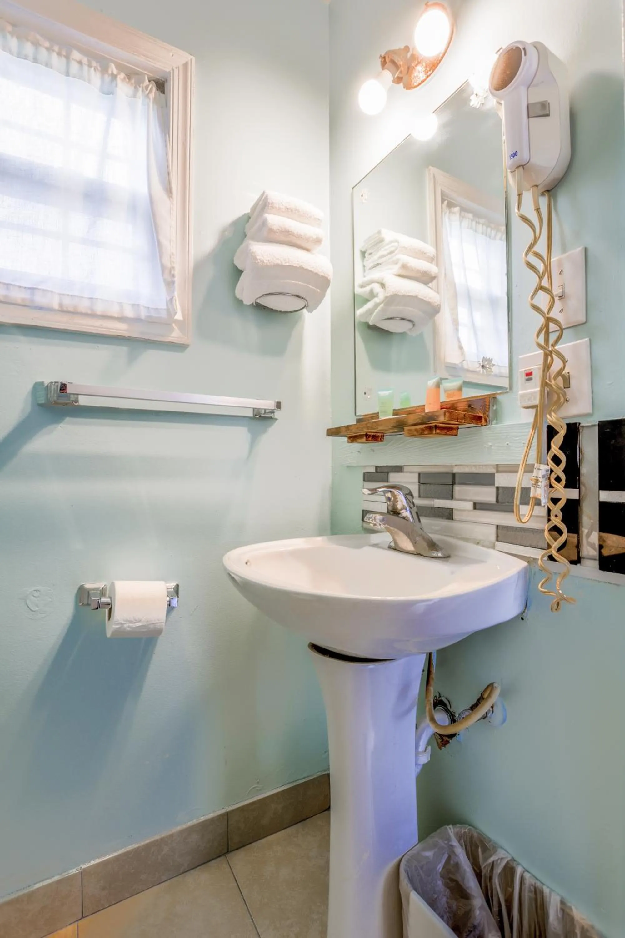 Bathroom in Relax Inn By OYO Natural Bridge I-81