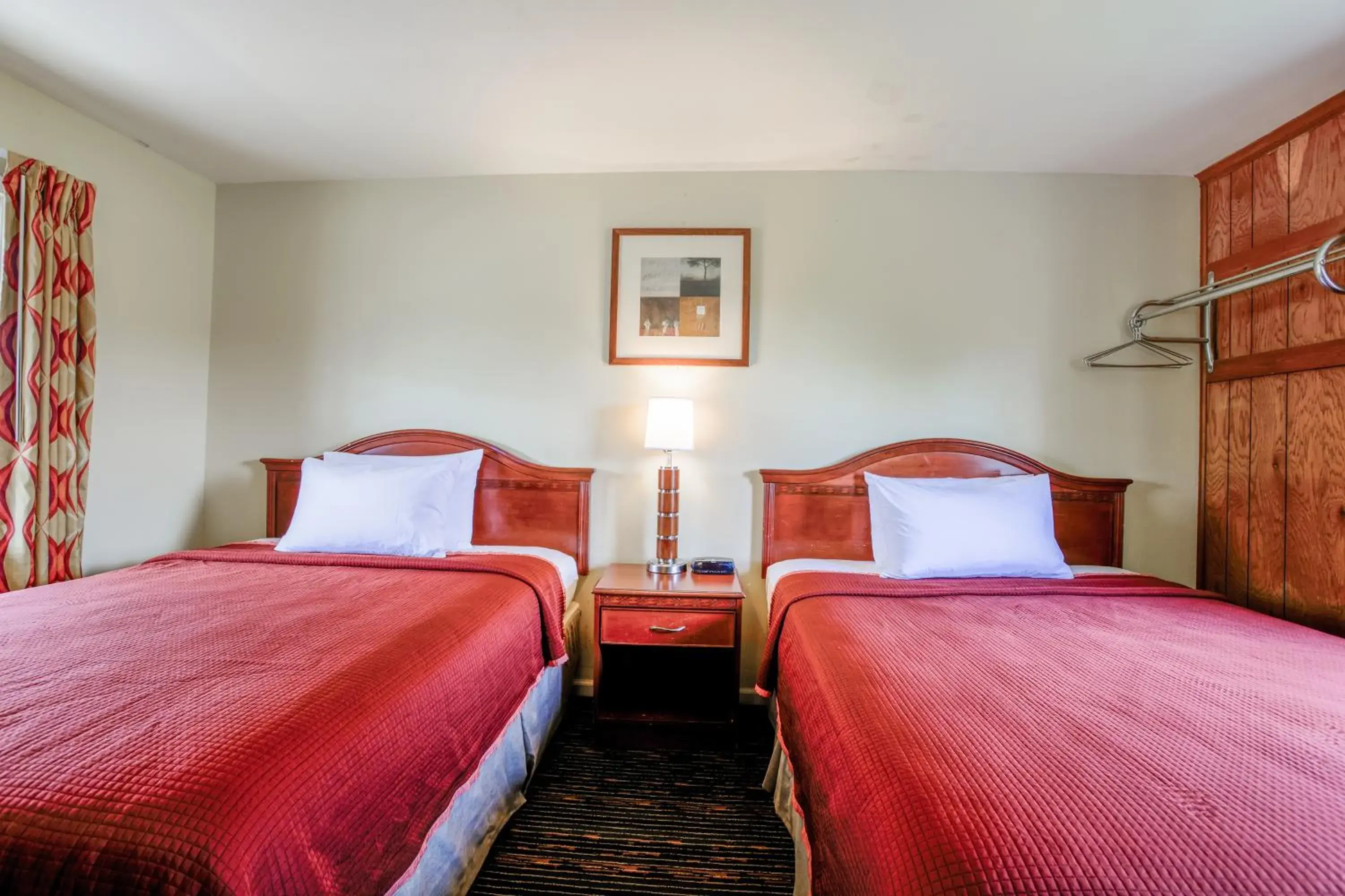 2 Queen Bed Smoking in Relax Inn By OYO Natural Bridge I-81 2 Queen Bed Smoking in Relax Inn By OYO Natural Bridge I-81