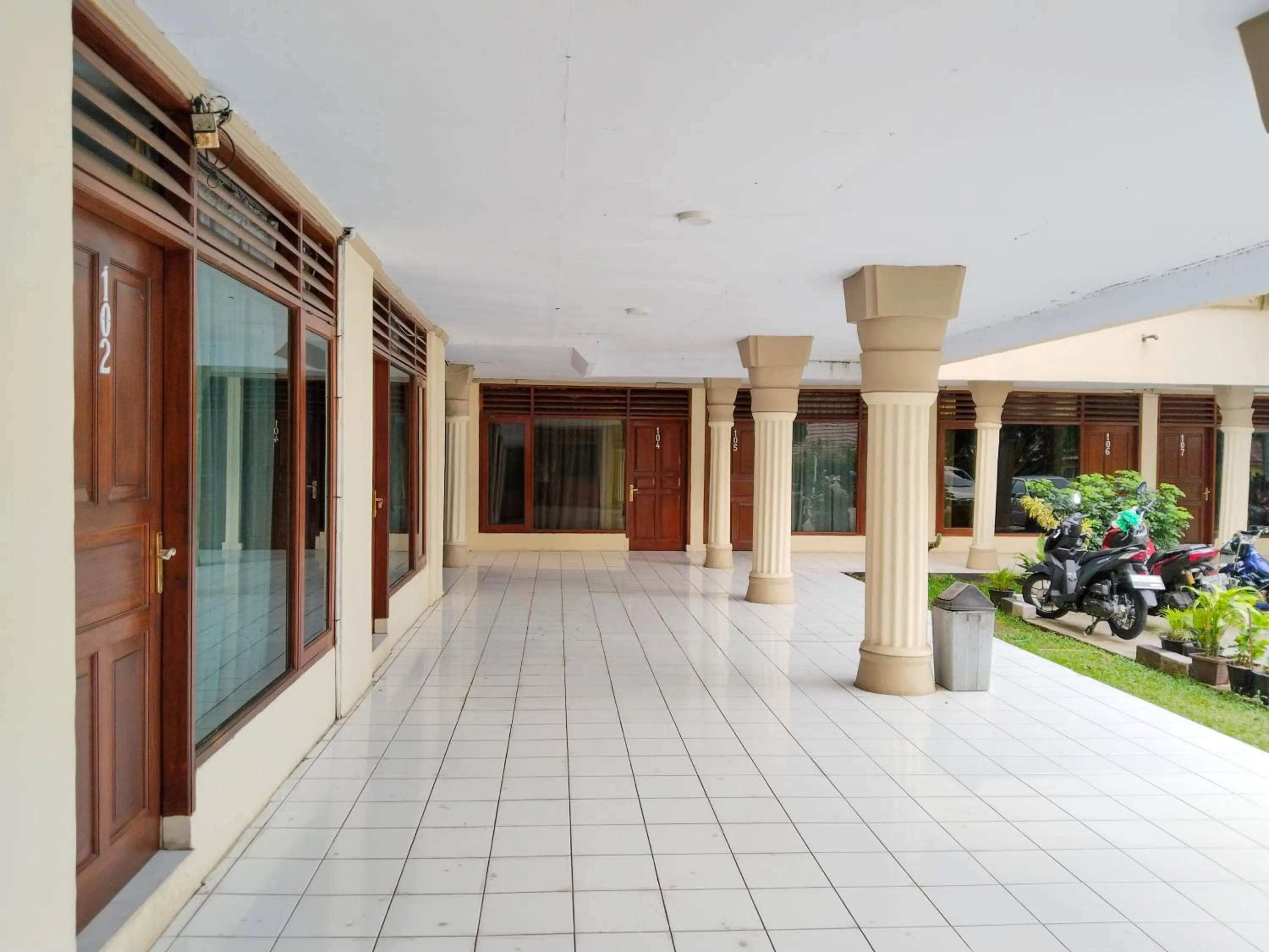 Hotel New Gondangdia Powered by Cocotel