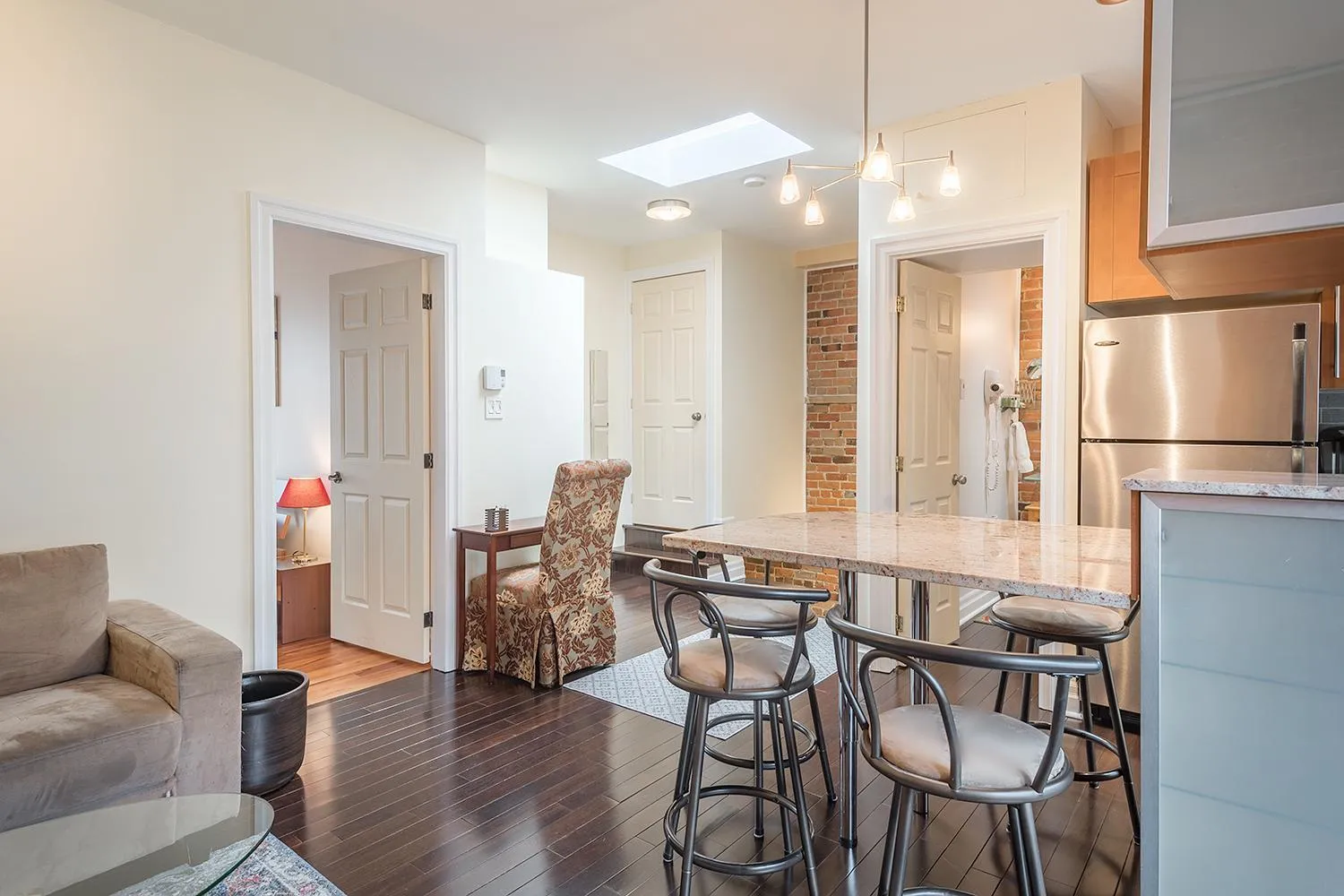 Kitchen or kitchenette in Apartment et Studio montreal