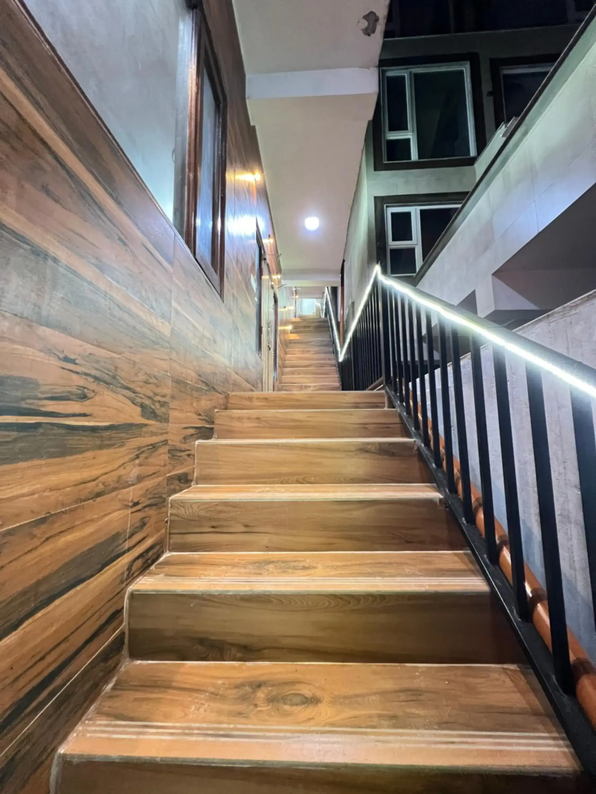 Property building in Canadian Cottage Dalhousie Property building in Canadian Cottage Dalhousie