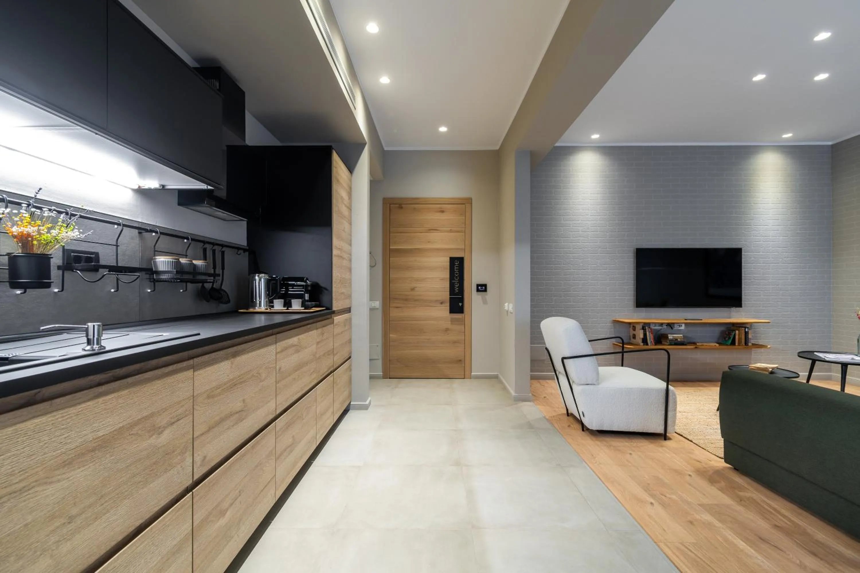 Living room in Maison Bucarest Apartments by Olala Homes