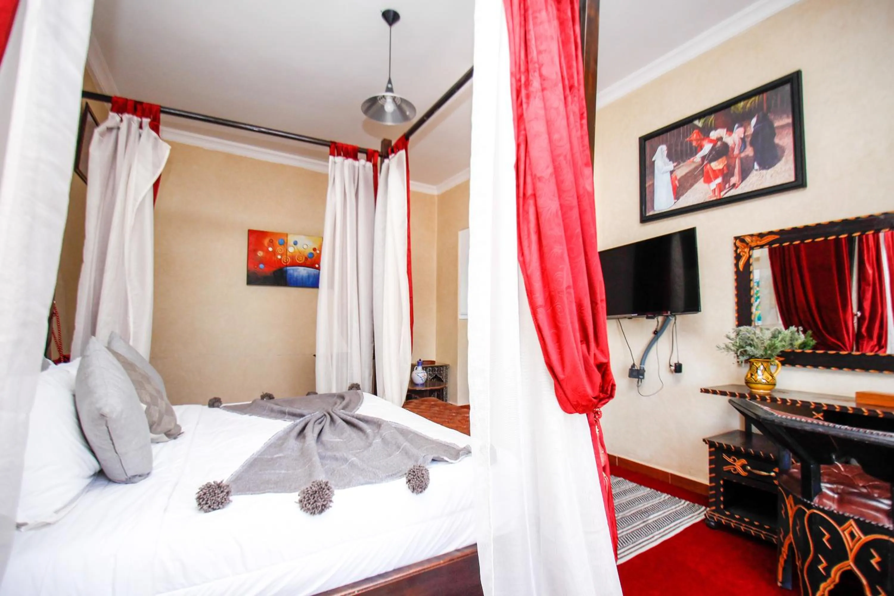 Photo of the whole room, Bed in Kasbah Ait Oumghar