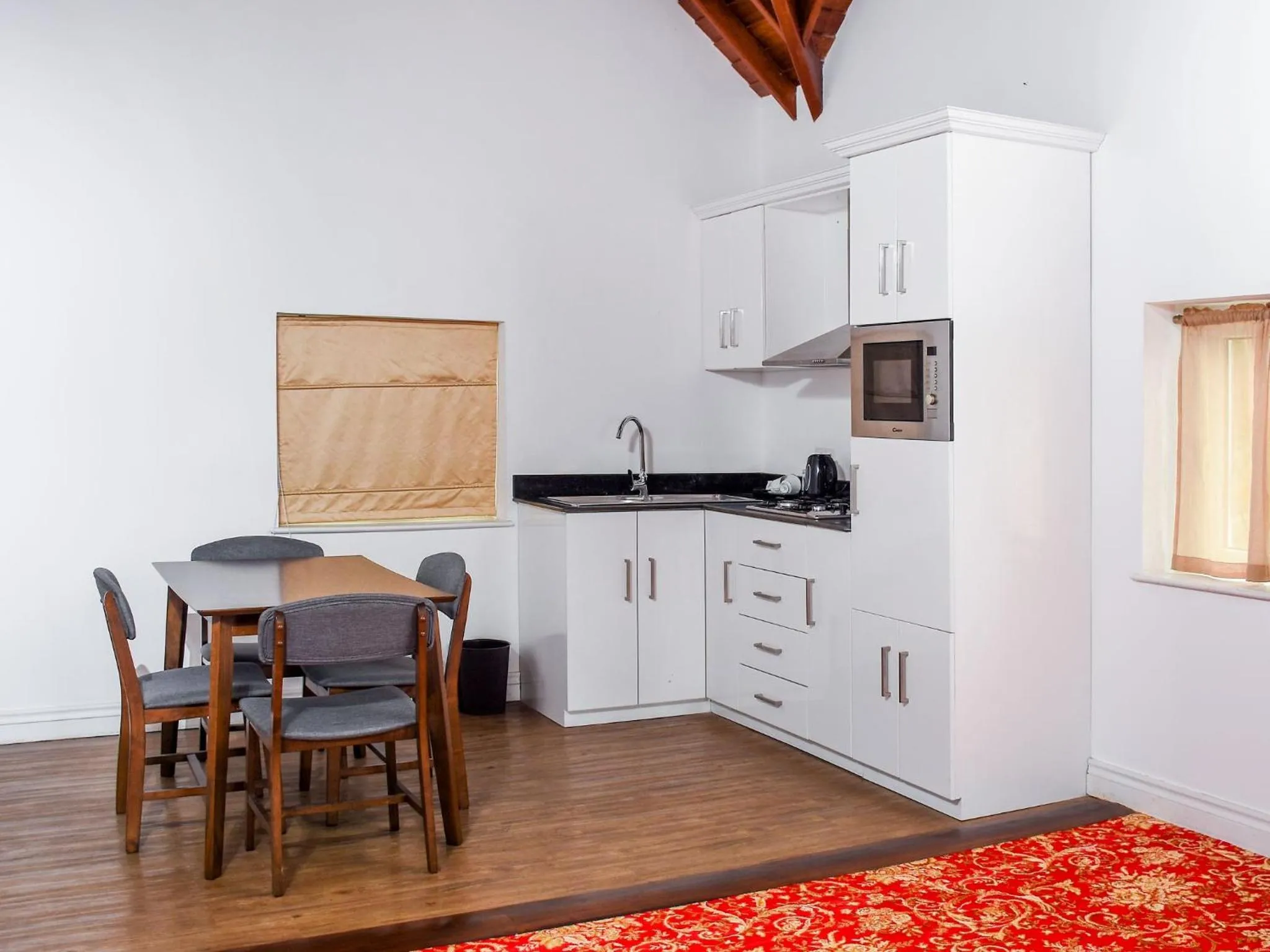 Kitchen or kitchenette in Little England by Joes