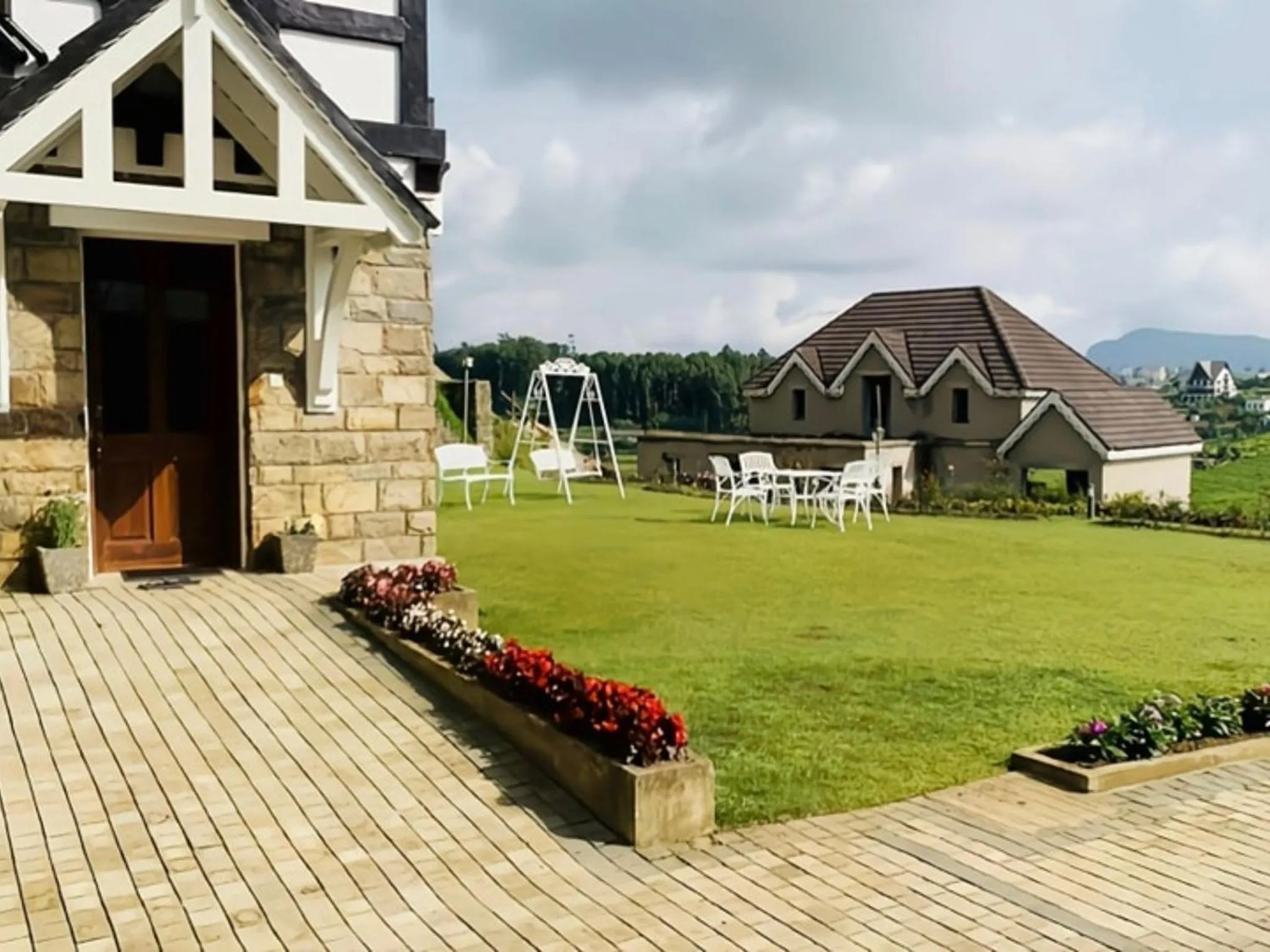 Garden in Little England by Joes