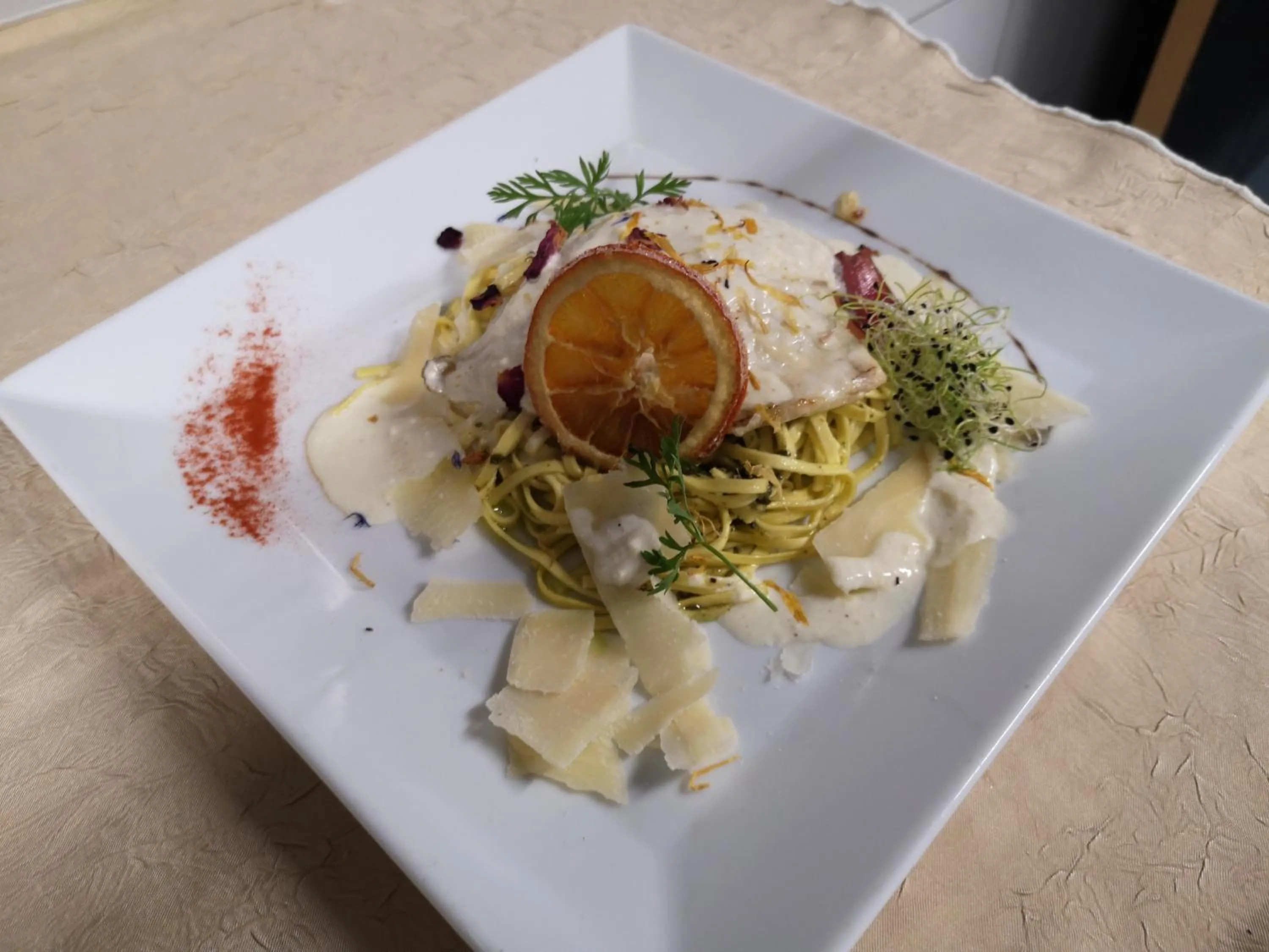 Food in Hôtel de la Paix