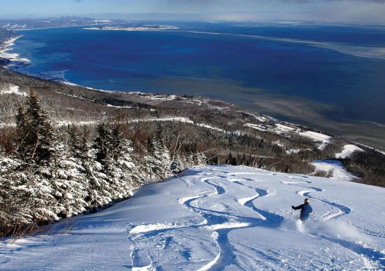 Skiing in Le Clos des Brumes