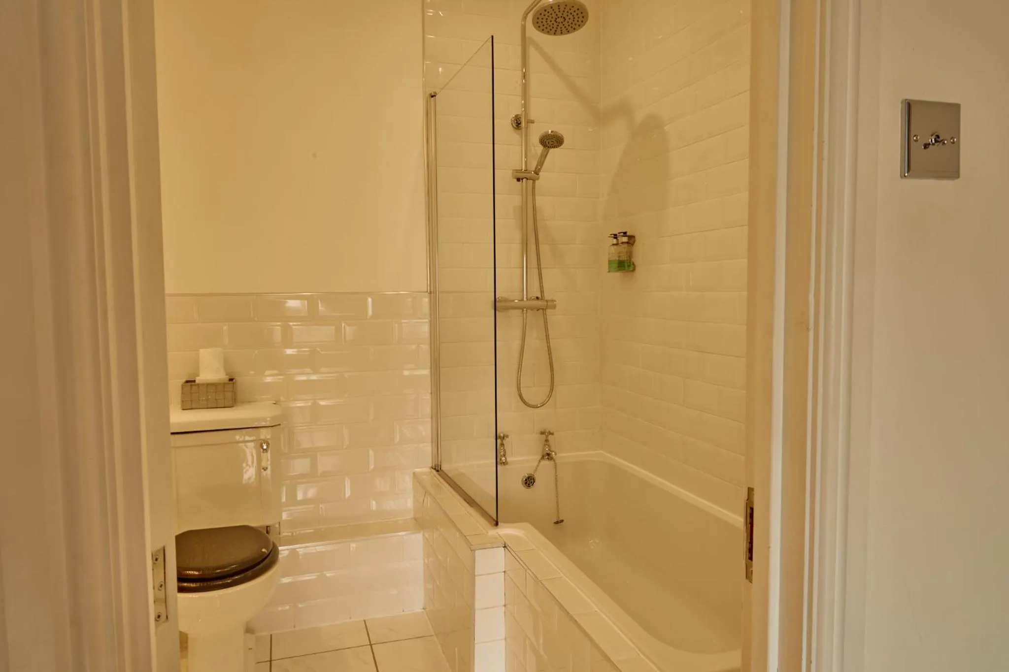 Bathroom in The Pennine Inn