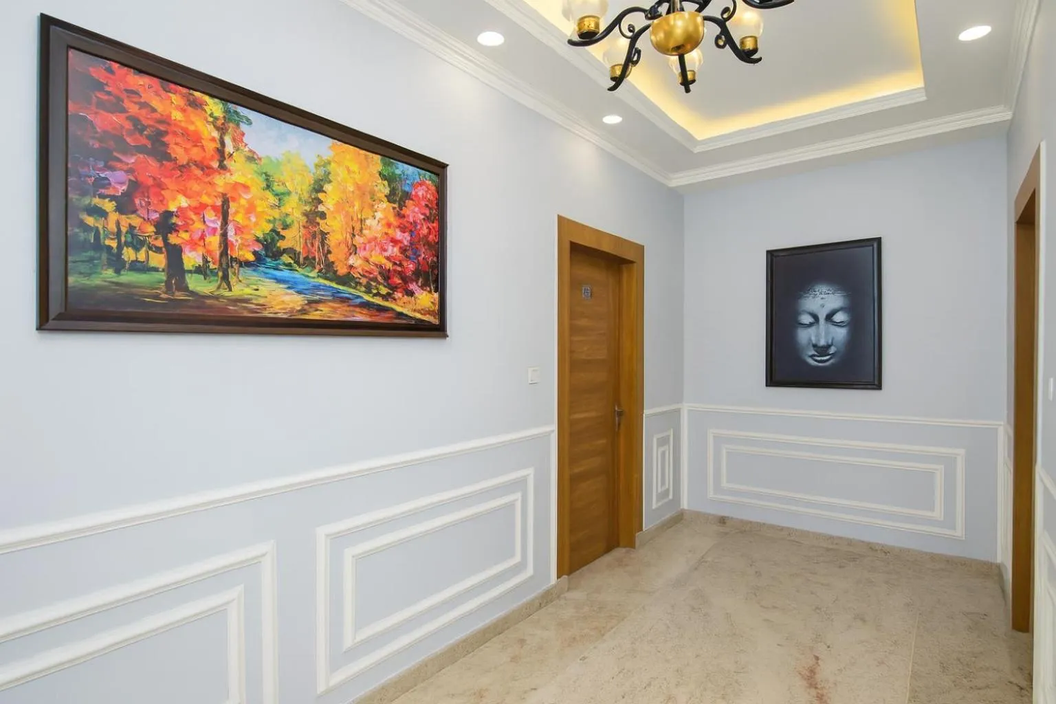 Lobby or reception in Hotel Pawan Regency- Best Mountain View Hotel In McLeodganj