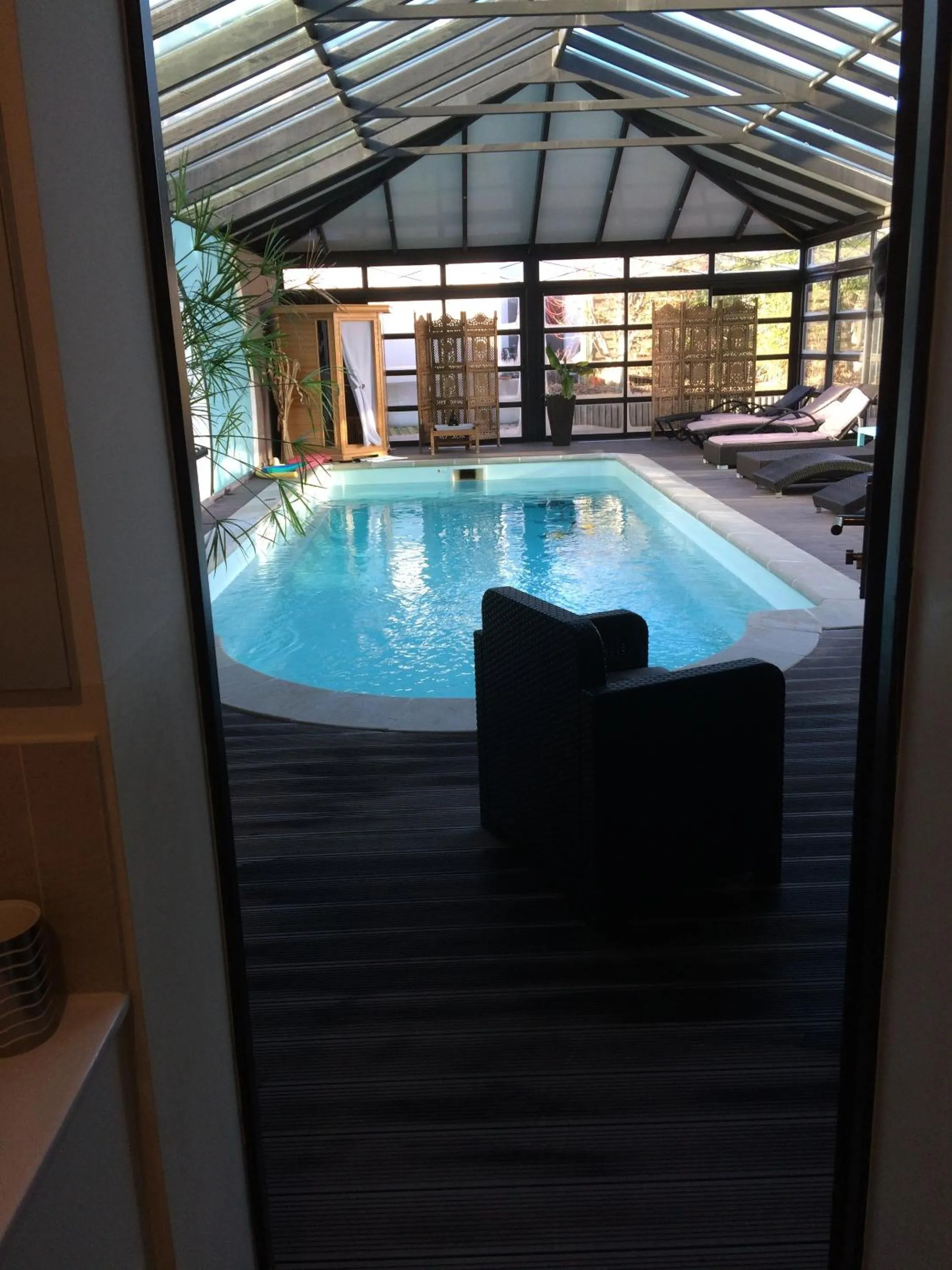 Pool view in Chambre d'hôtes Les Nymphéas