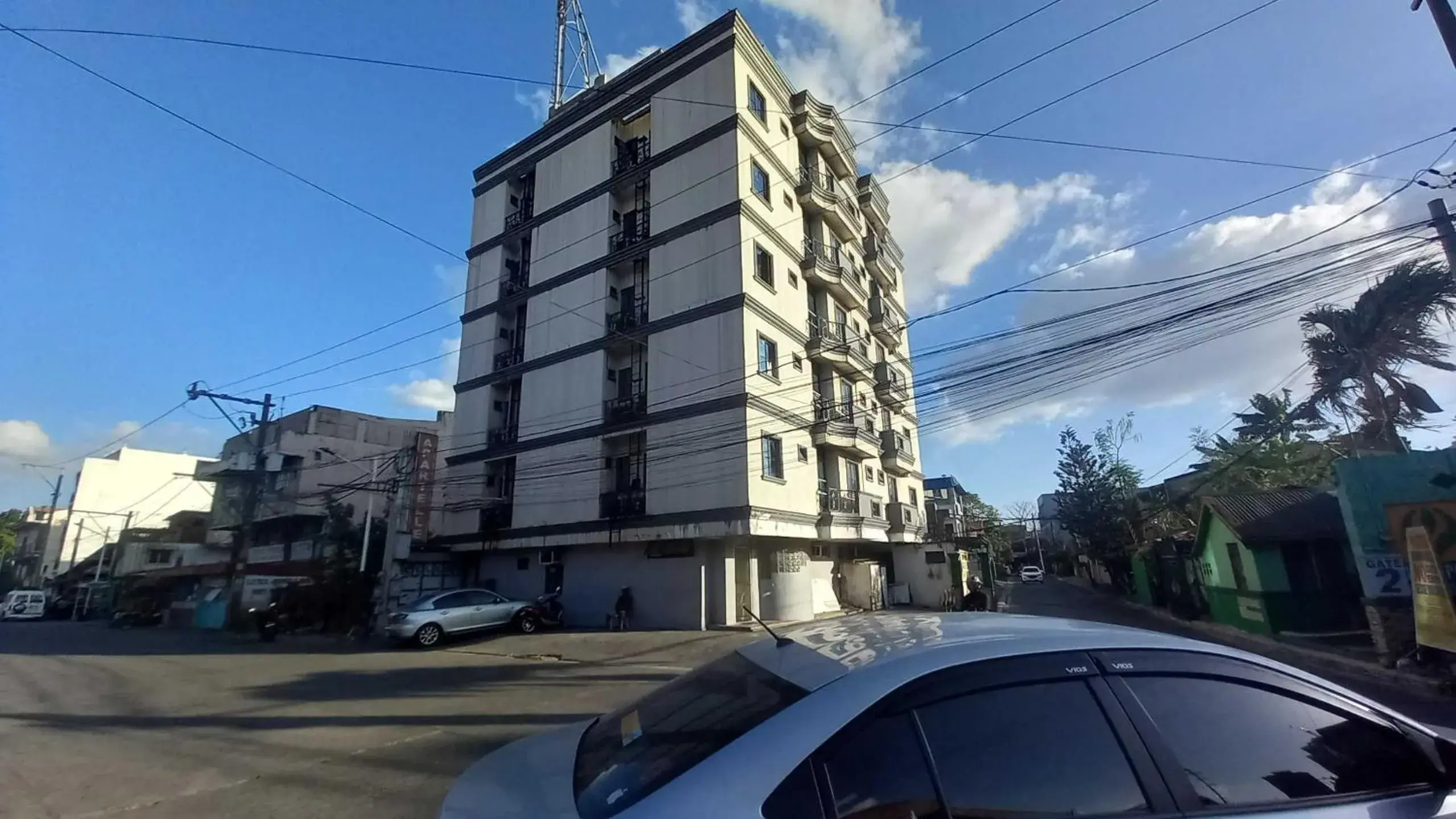 Facade/entrance in OYO 1066 Dorotello Apartelle Facade/entrance in OYO 1066 Dorotello Apartelle