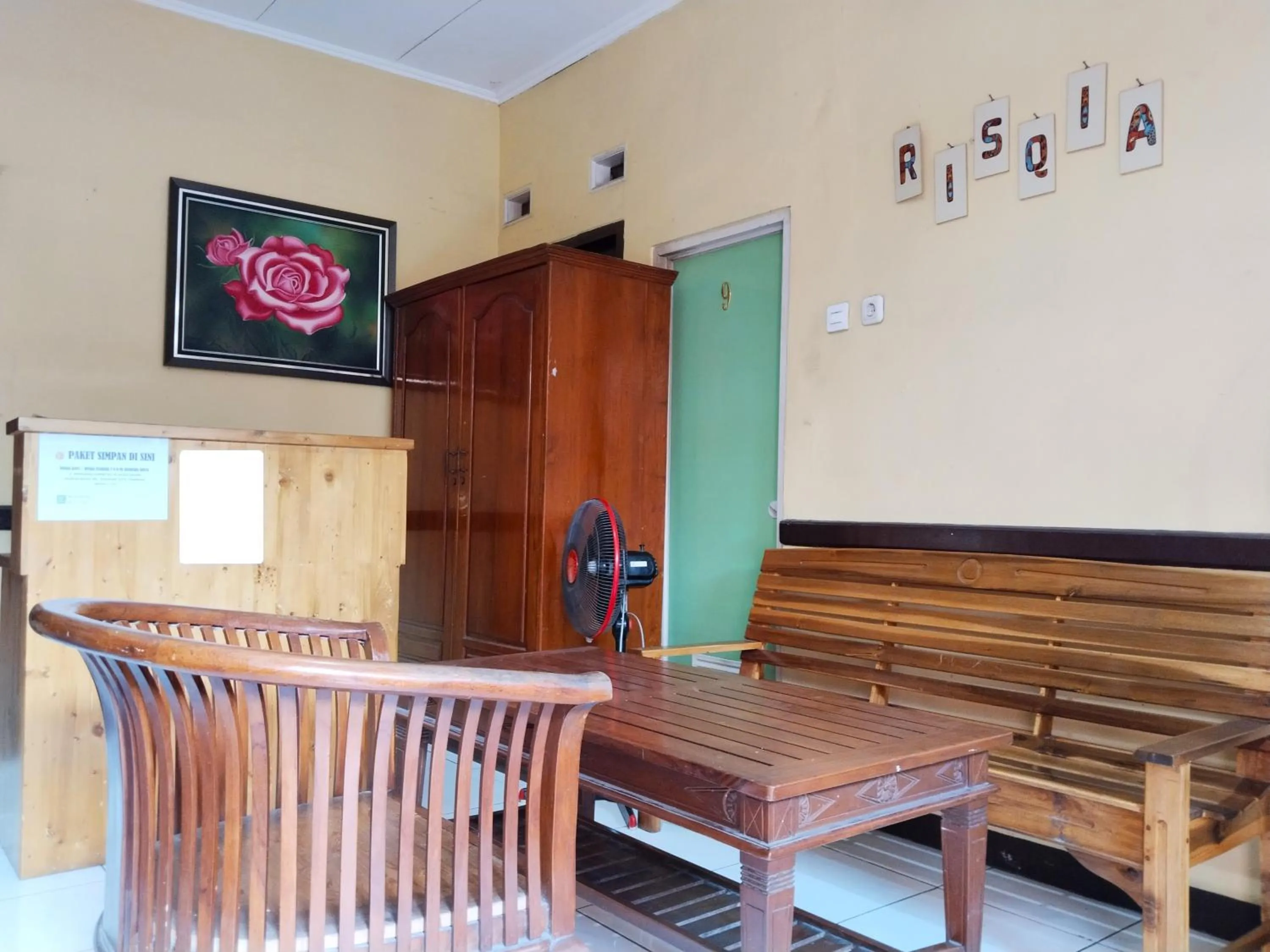 Risqia Homestay Syariah by Cocotel