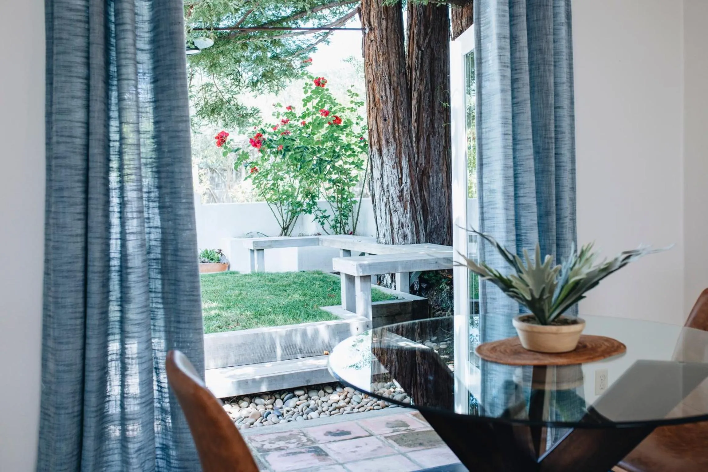 Dining area in Cottage Inn & Spa