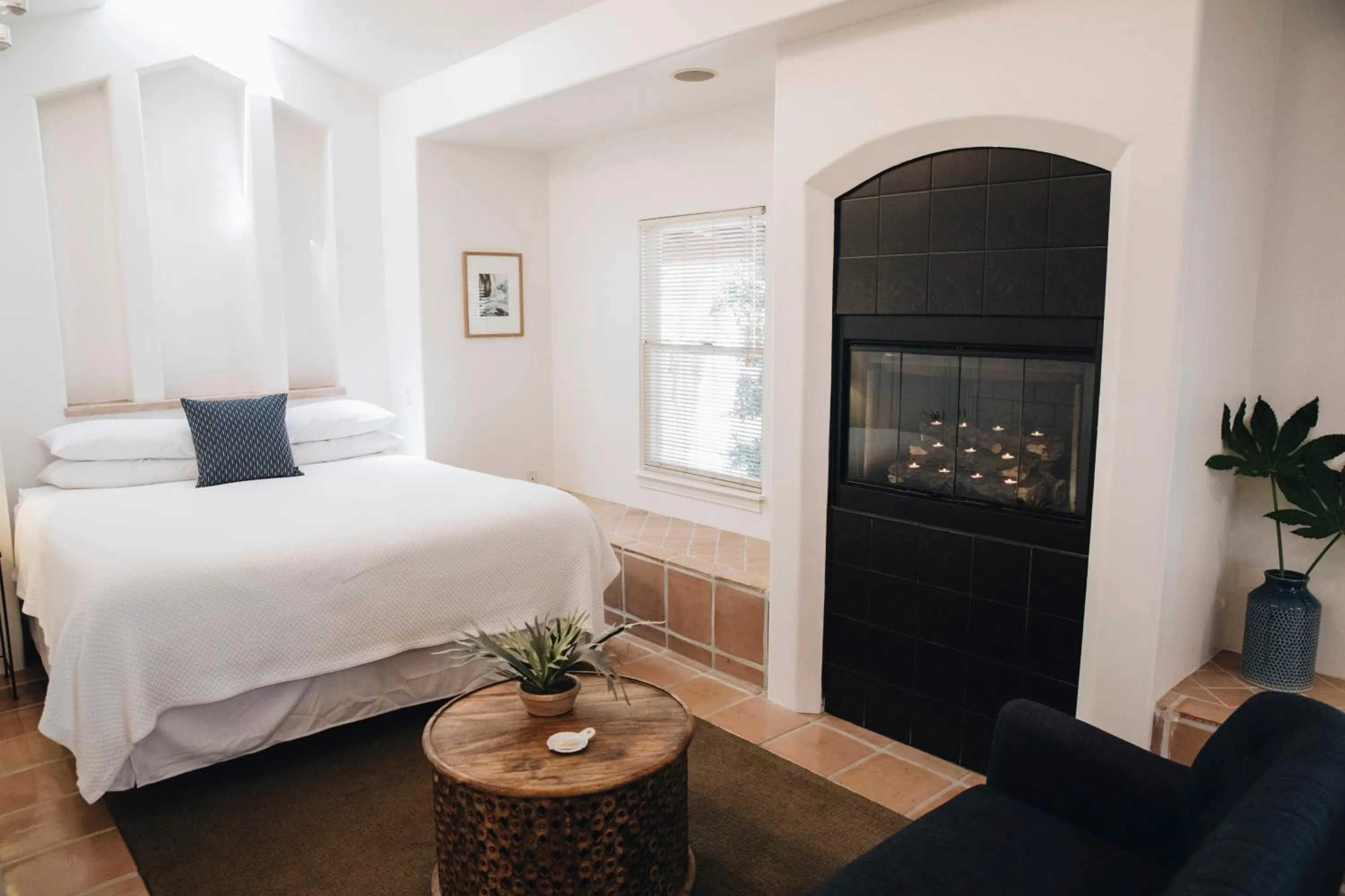 Bedroom, Bed in Cottage Inn & Spa