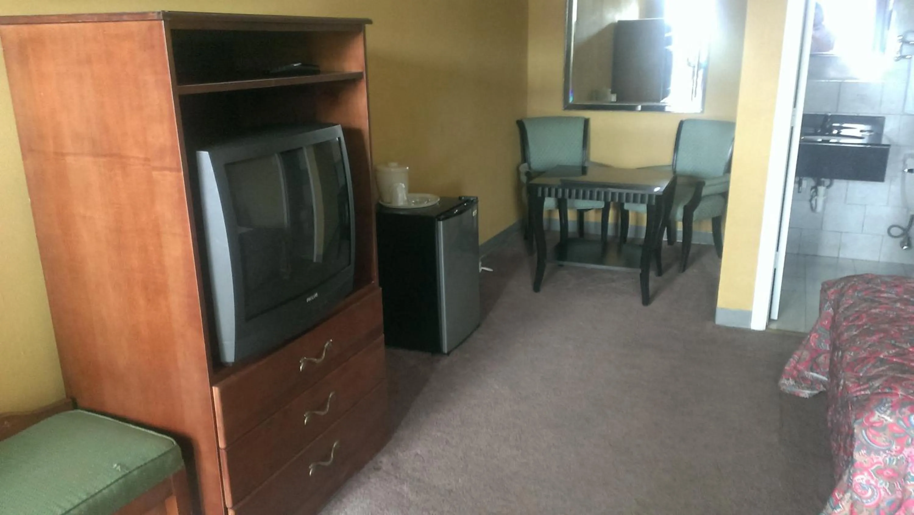 Decorative detail in Branford Motel