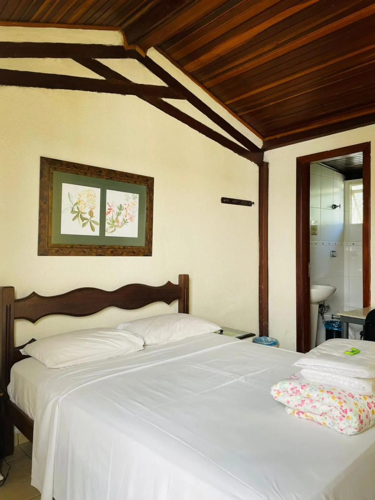 Bedroom, Bed in Pousada Sossego da Pampulha