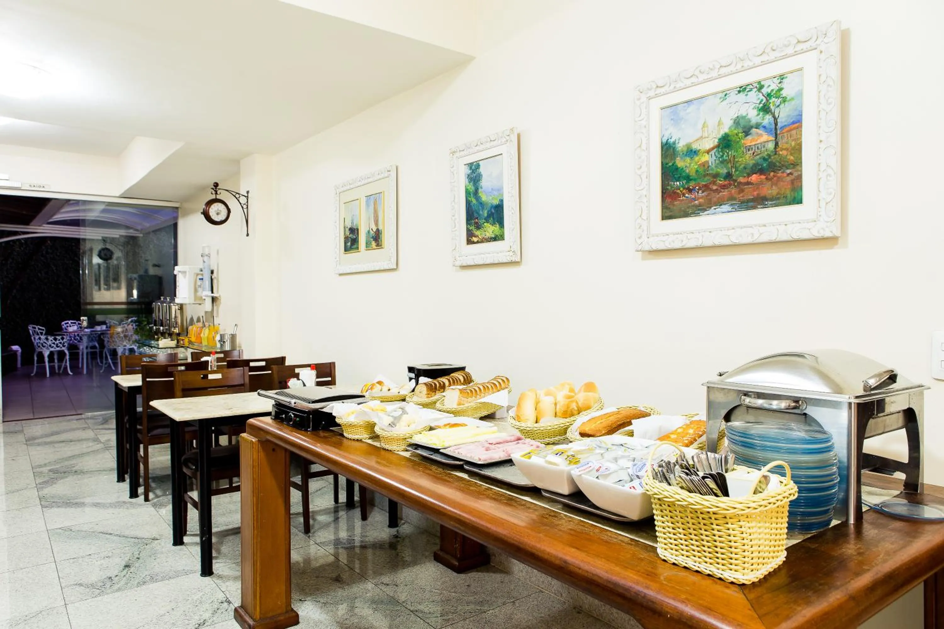 Restaurant/places to eat in Pousada Sossego da Pampulha