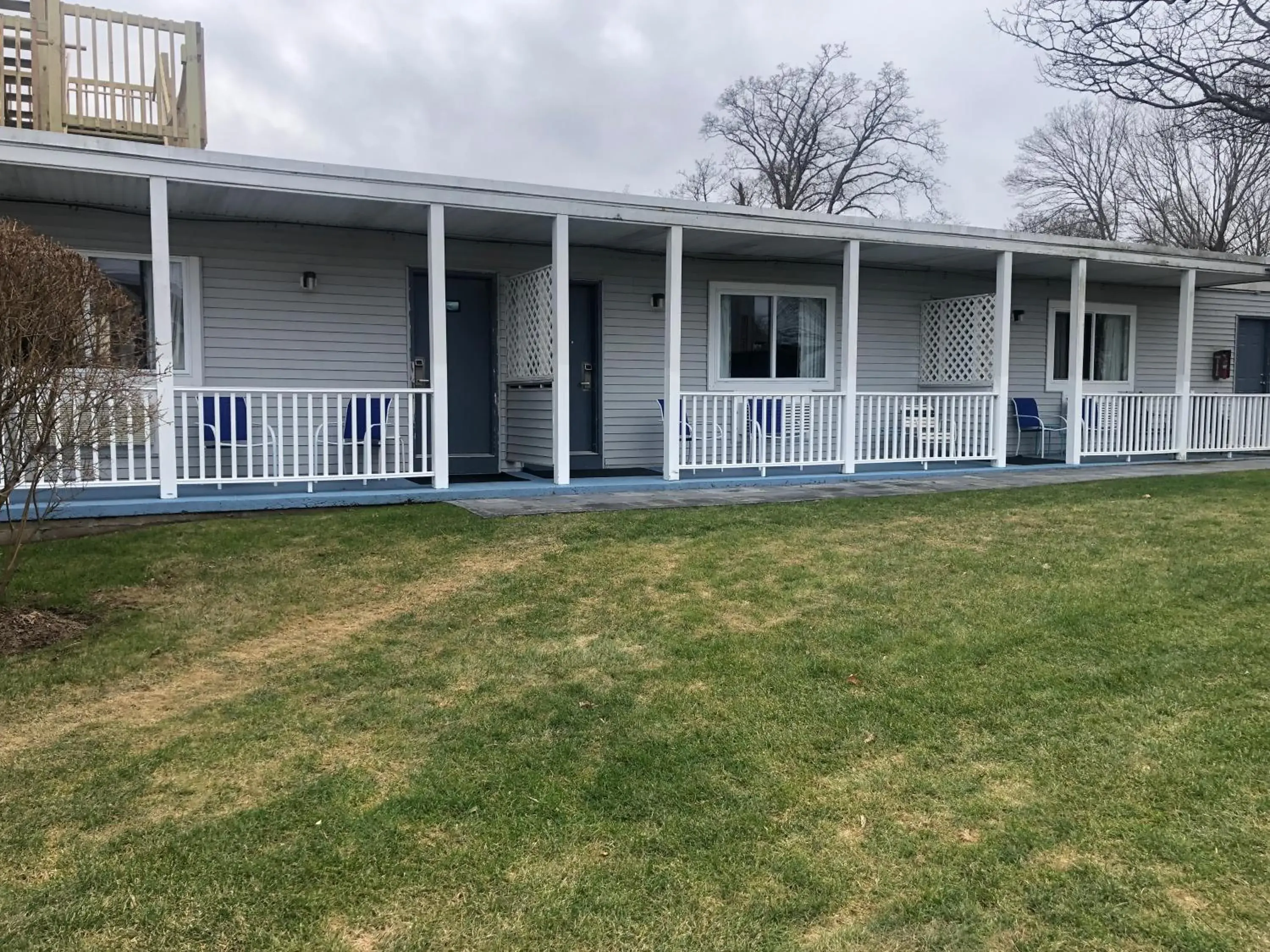 Facade/entrance in The Atlantic House Facade/entrance in The Atlantic House