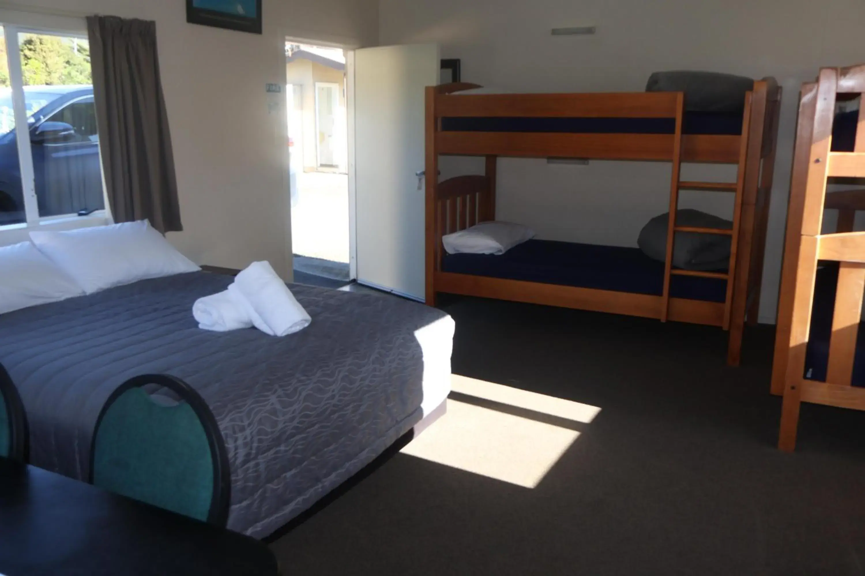 Family Cabin with Shared Bathroom in Pohara Beach TOP 10 Holiday Park Family Cabin with Shared Bathroom in Pohara Beach TOP 10 Holiday Park