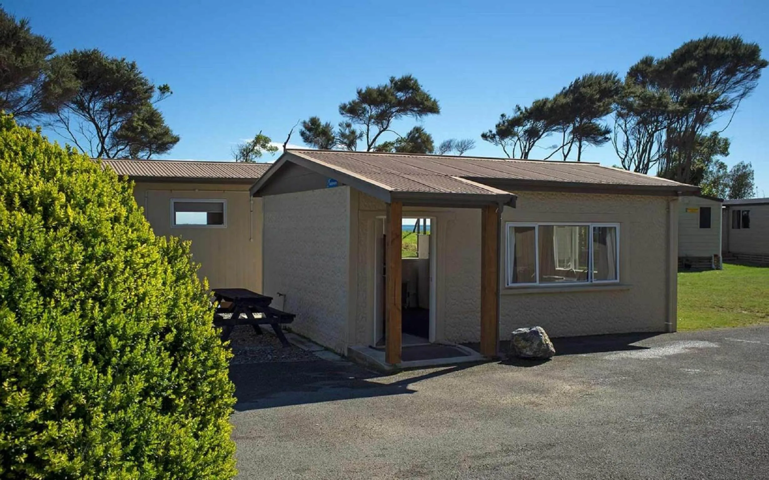 Facade/entrance in Pohara Beach TOP 10 Holiday Park